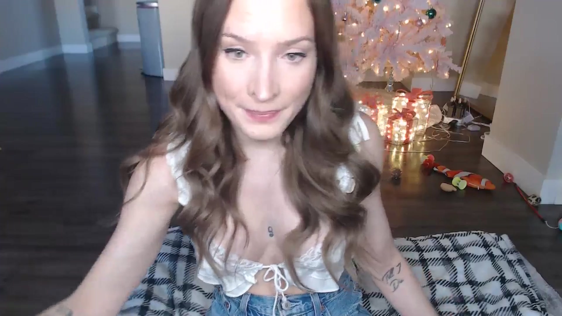 Gallery image thumbnail from AlexisWildest's myfreecams stream on, 12/27/2025, 22:58 image 4 of 20