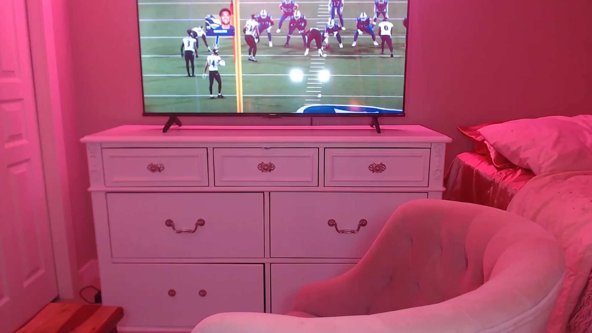 Gallery image thumbnail from AlexisWildest's myfreecams stream on, 01/07/2026, 04:37 image 18 of 20