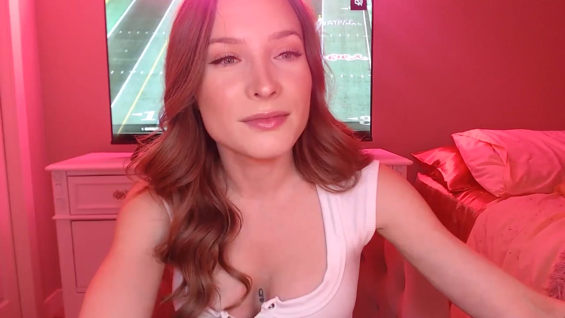 Gallery image thumbnail from AlexisWildest's myfreecams stream on, 01/10/2026, 03:33 image 6 of 20