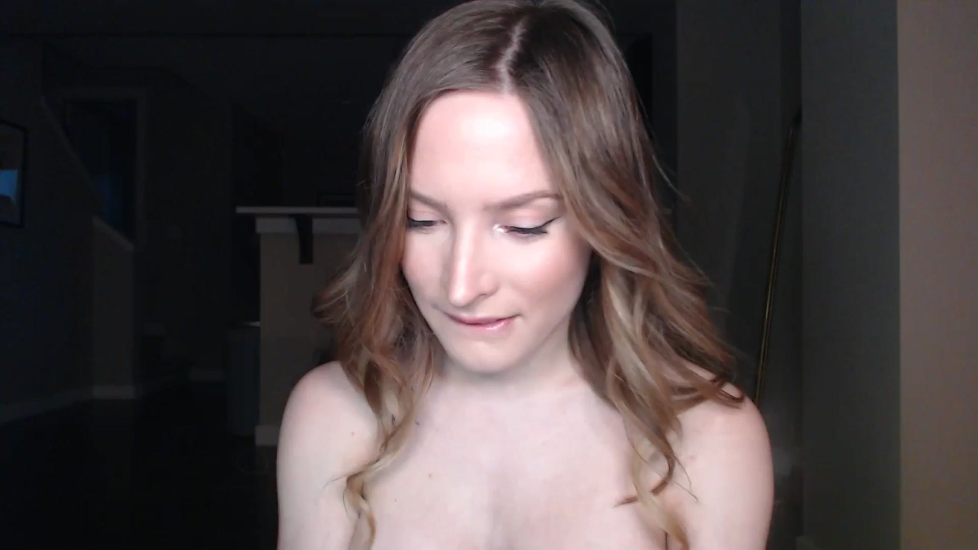 Gallery image thumbnail from AlexisWildest's myfreecams stream on, 04/18/2026, 03:52 image 1 of 20