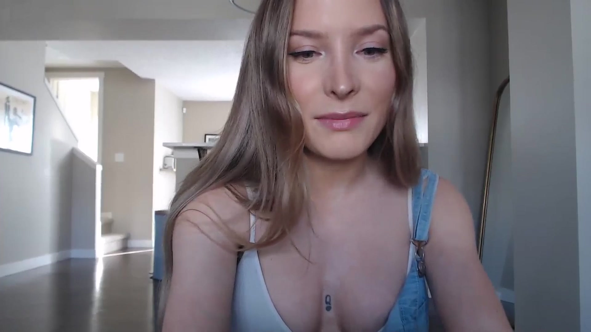 Gallery image thumbnail from AlexisWildest's myfreecams stream on, 04/30/2026, 24:54 image 10 of 20