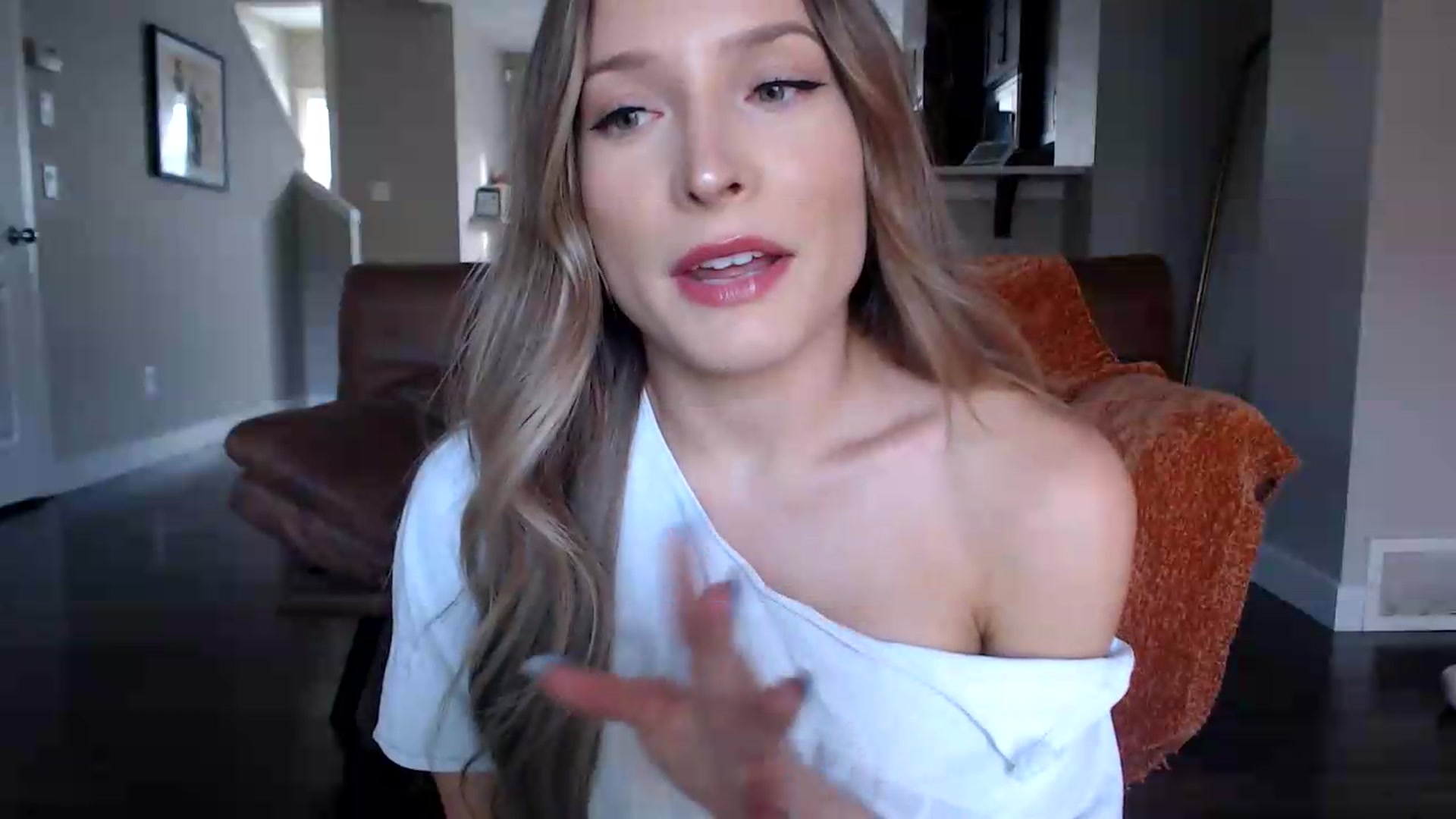 Gallery image thumbnail from AlexisWildest's myfreecams stream on, 05/30/2026, 02:09 image 19 of 20
