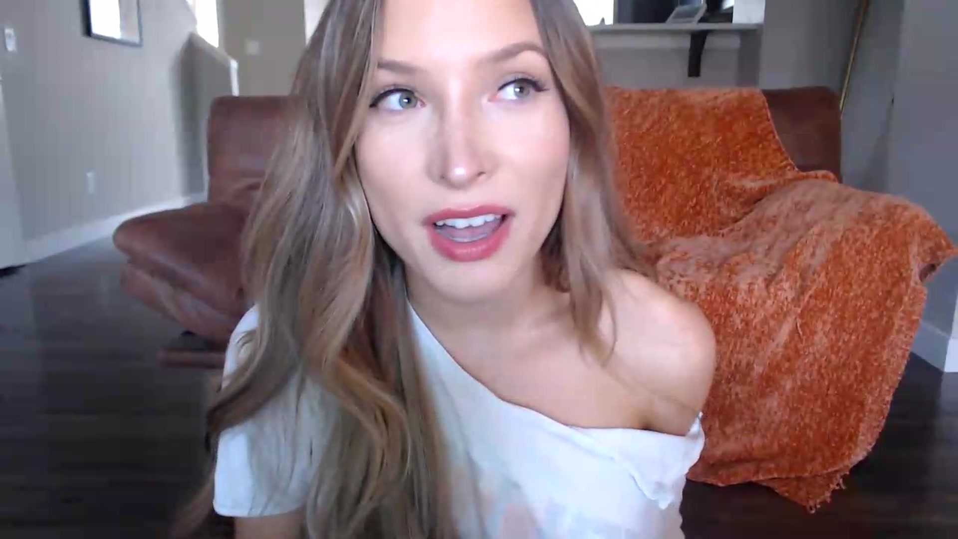 Gallery image thumbnail from AlexisWildest's myfreecams stream on, 05/30/2026, 02:09 image 18 of 20