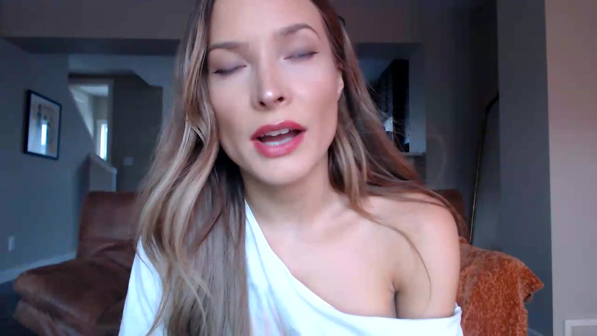 Gallery image thumbnail from AlexisWildest's myfreecams stream on, 05/31/2026, 02:09 image 19 of 20