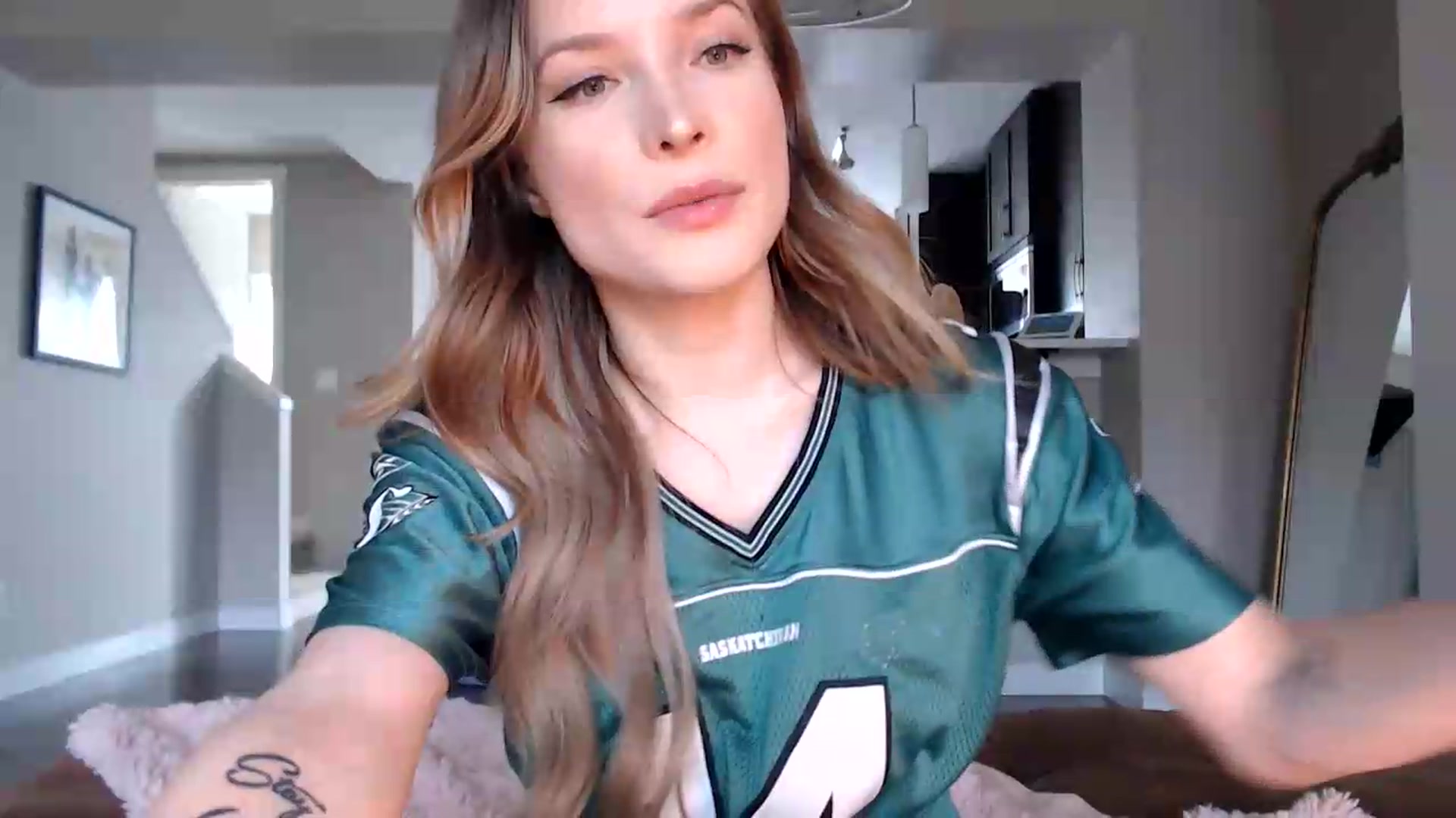 Gallery image thumbnail from AlexisWildest's myfreecams stream on, 06/27/2026, 02:05 image 12 of 20