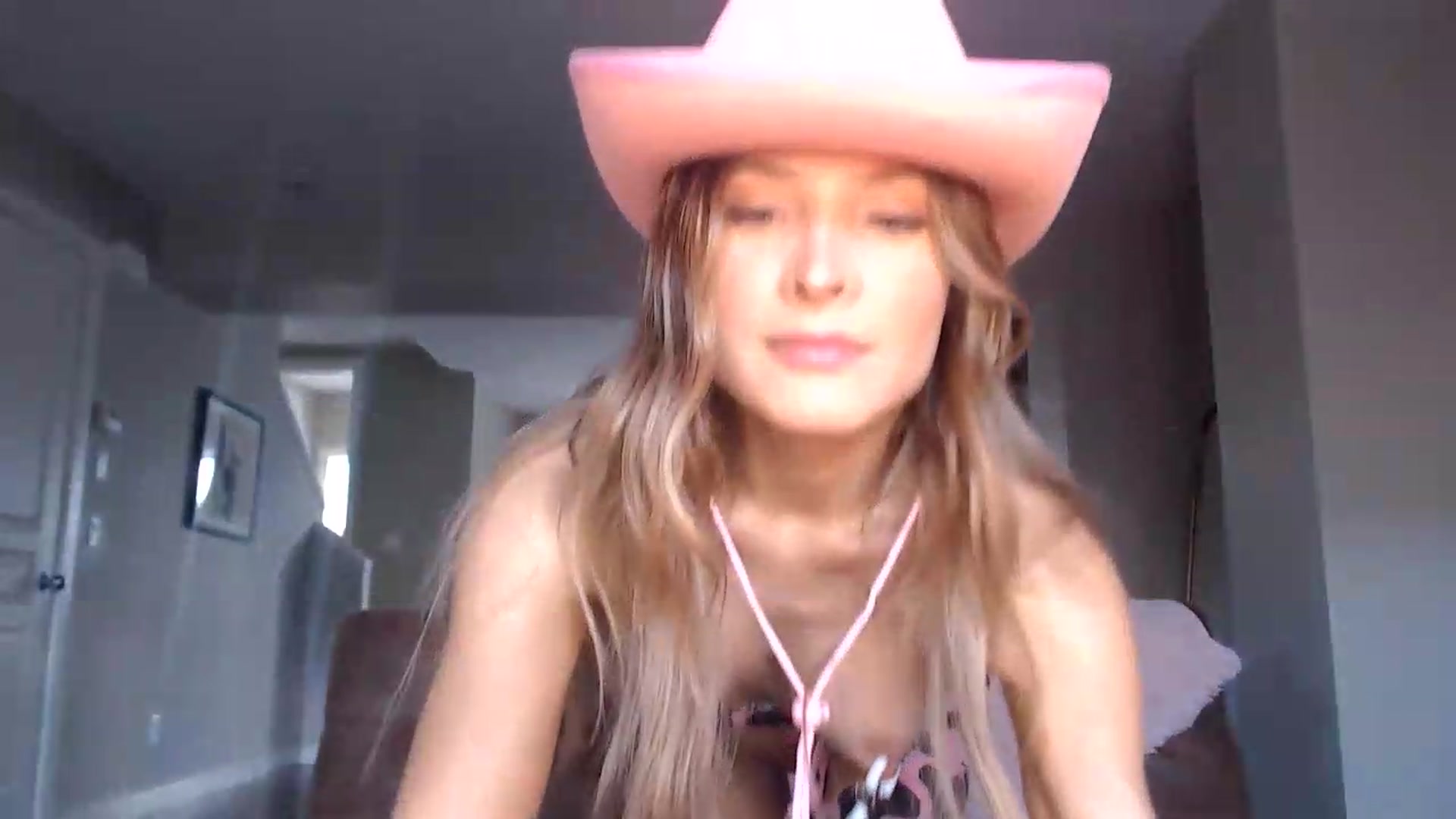 Gallery image thumbnail from AlexisWildest's myfreecams stream on, 07/16/2026, 03:35 image 5 of 20