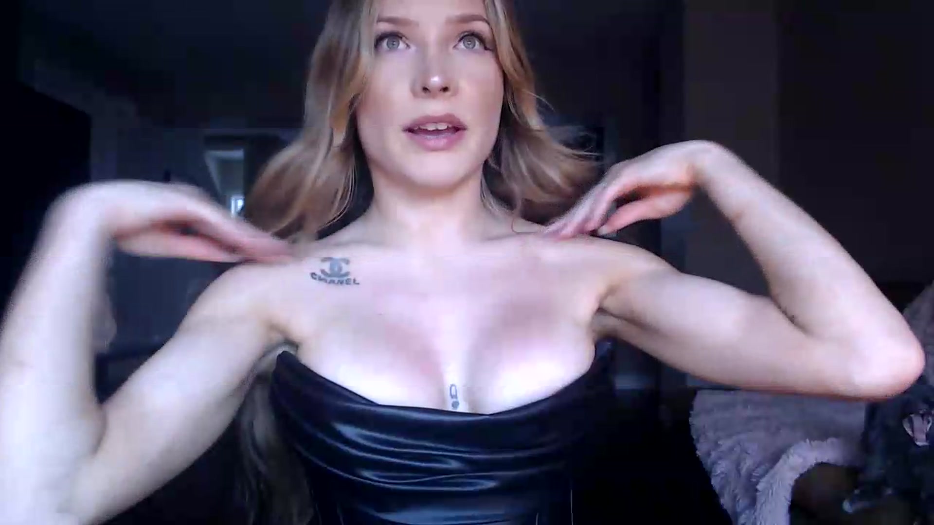 Gallery image thumbnail from AlexisWildest's myfreecams stream on, 07/21/2026, 02:44 image 18 of 20