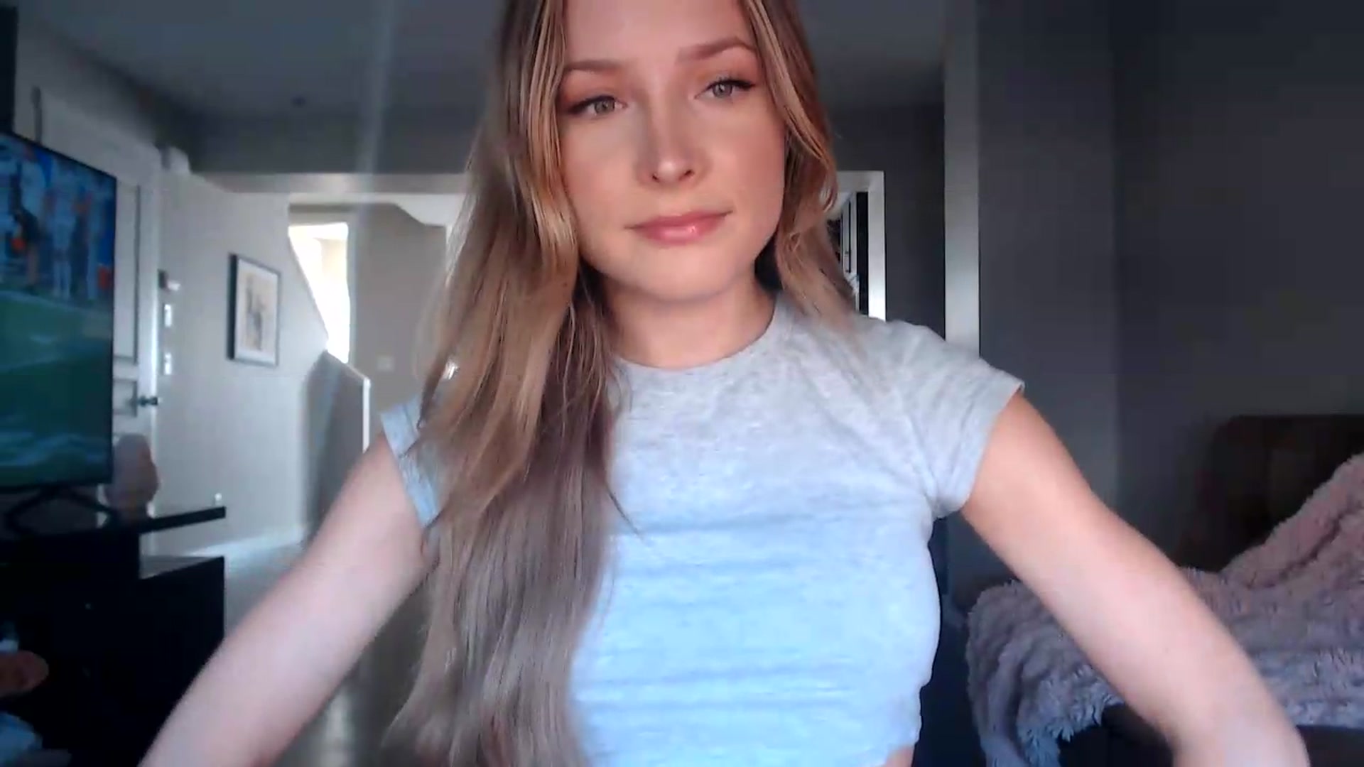 Gallery image thumbnail from AlexisWildest's myfreecams stream on, 07/31/2026, 01:53 image 4 of 20
