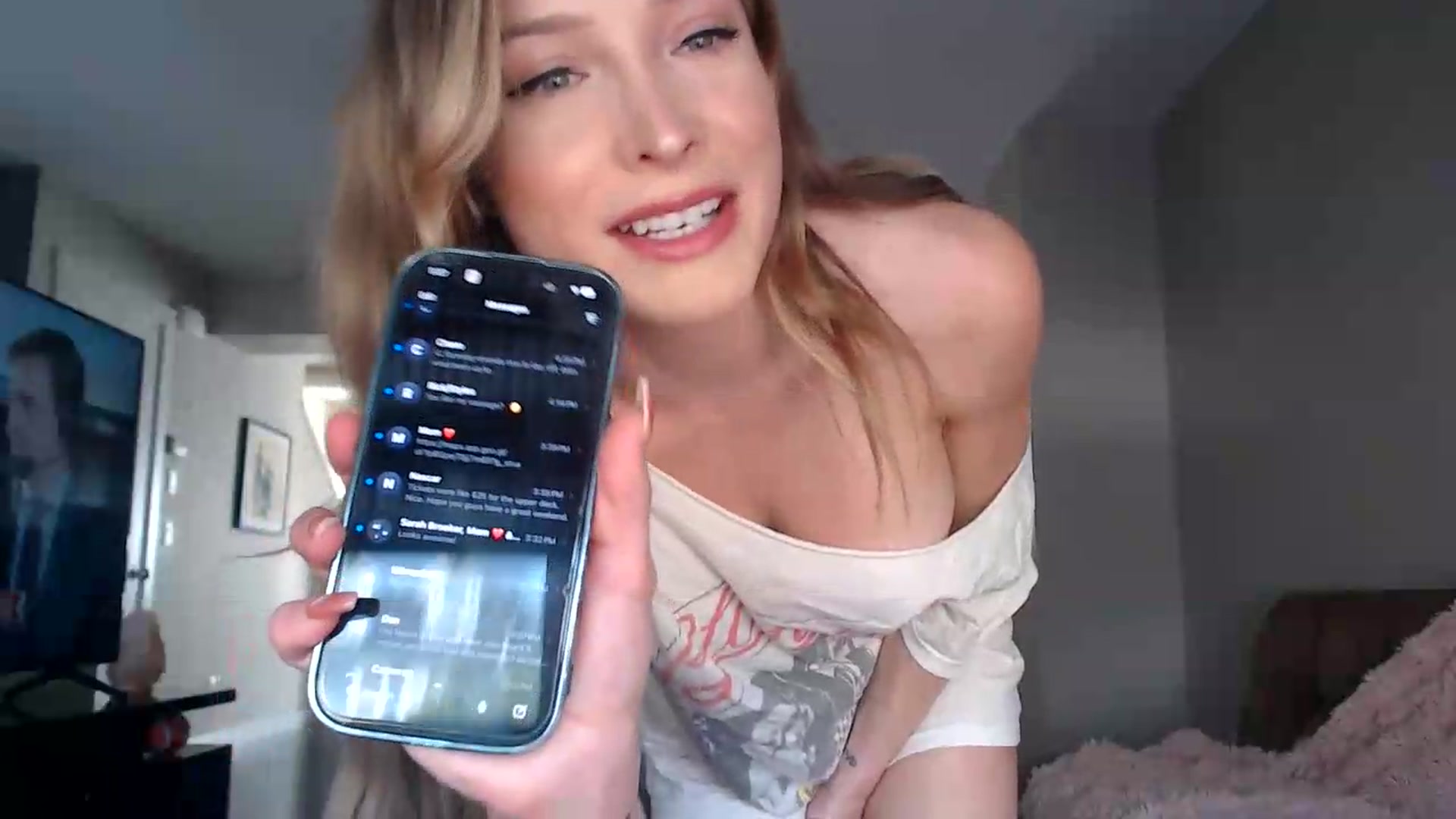 Gallery image thumbnail from AlexisWildest's myfreecams stream on, 08/01/2026, 24:00 image 5 of 20