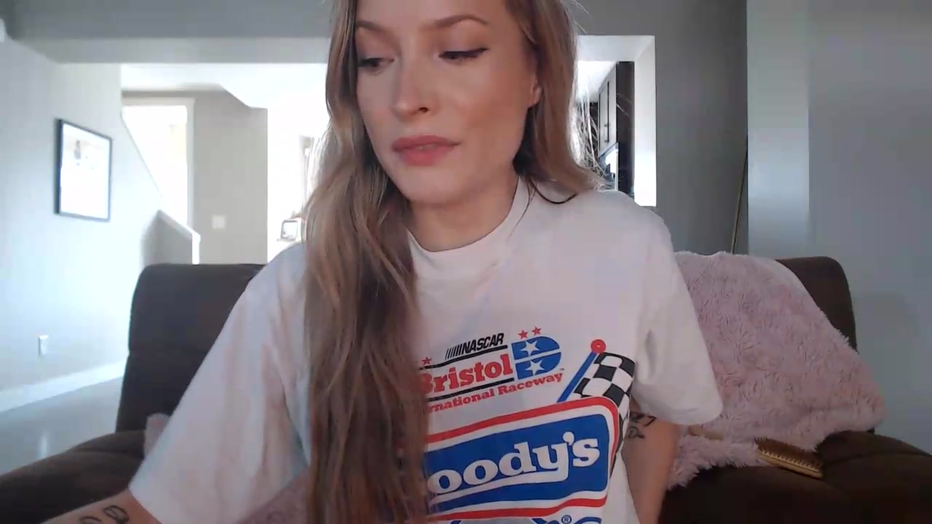 Gallery image thumbnail from AlexisWildest's myfreecams stream on, 08/09/2026, 21:46 image 18 of 20
