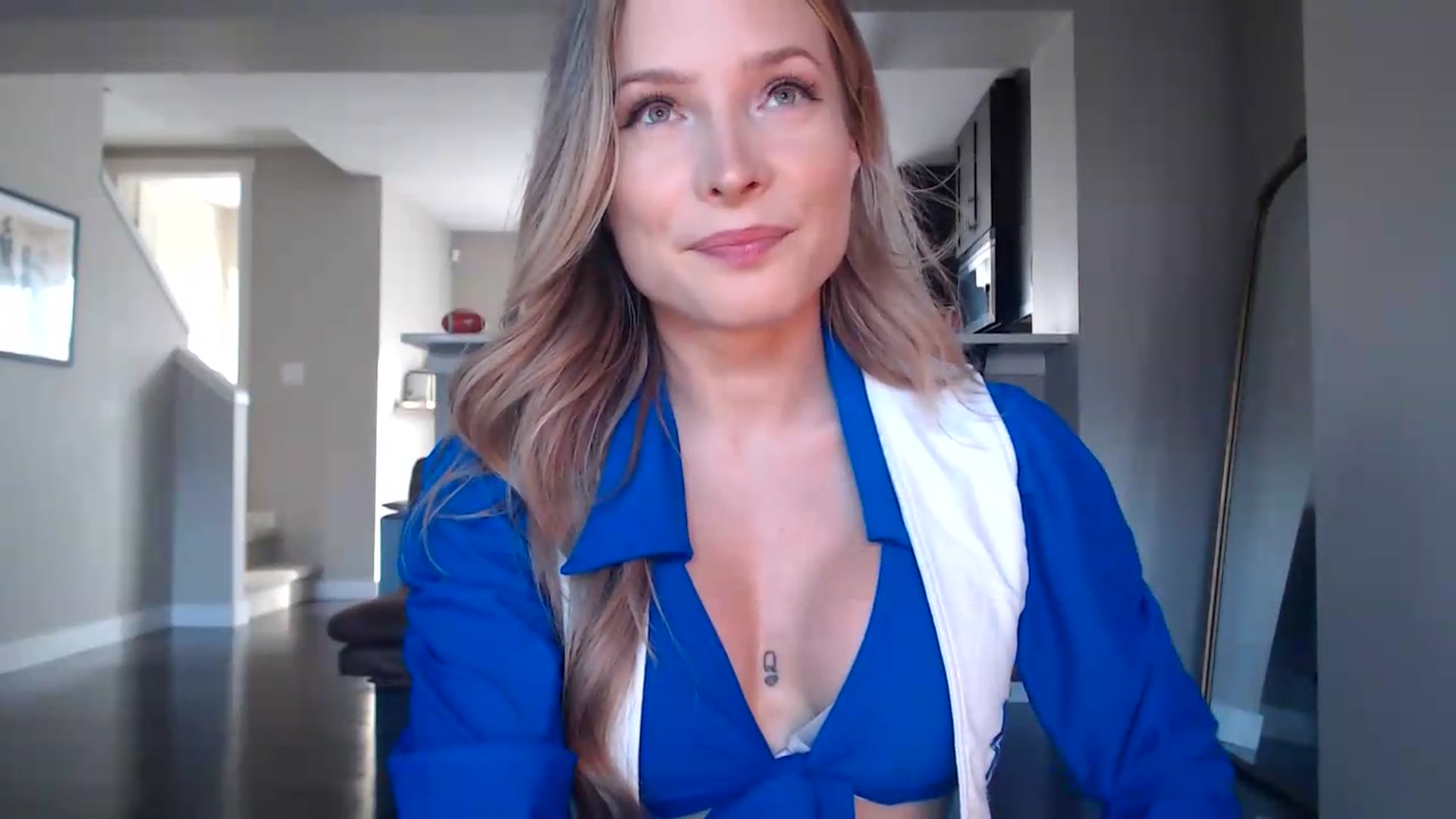 Gallery image thumbnail from AlexisWildest's myfreecams stream on, 08/20/2026, 03:35 image 2 of 20