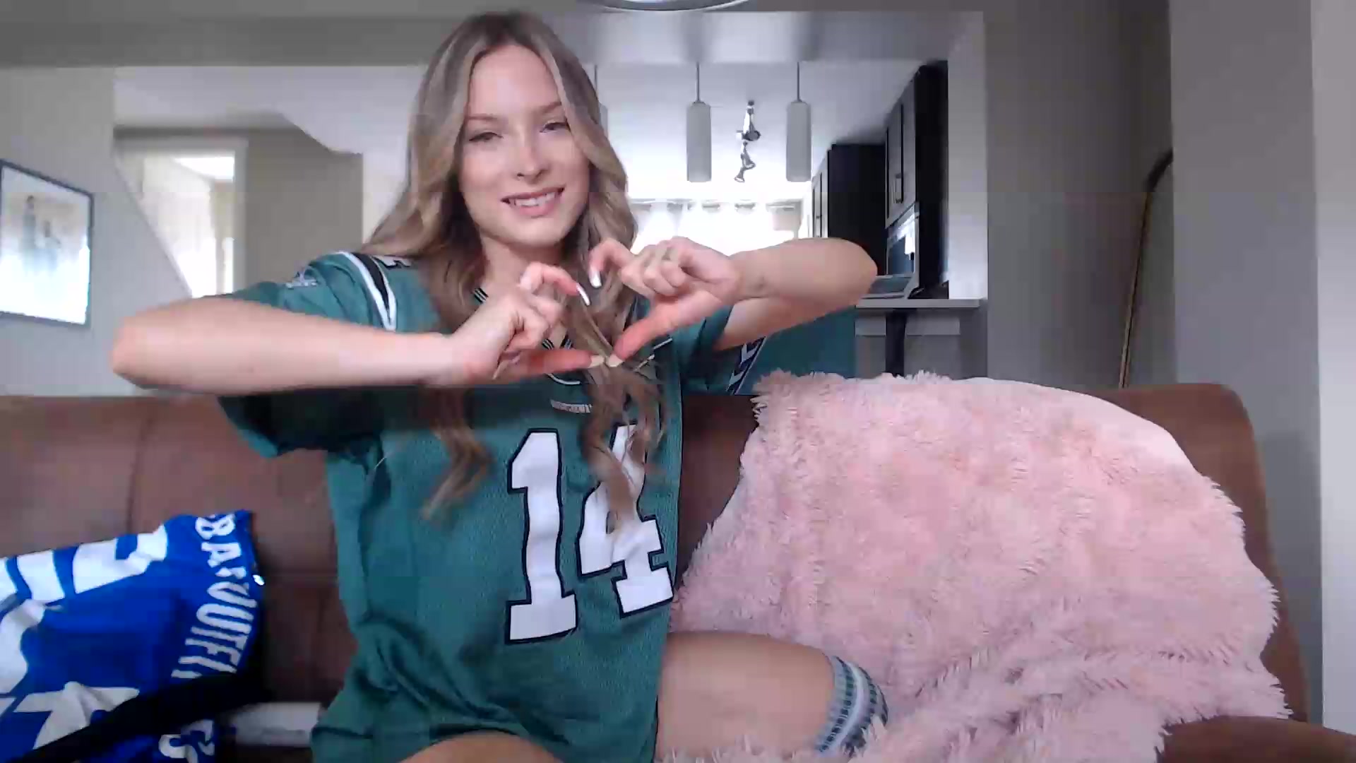 Gallery image thumbnail from AlexisWildest's myfreecams stream on, 08/23/2026, 22:29 image 10 of 20