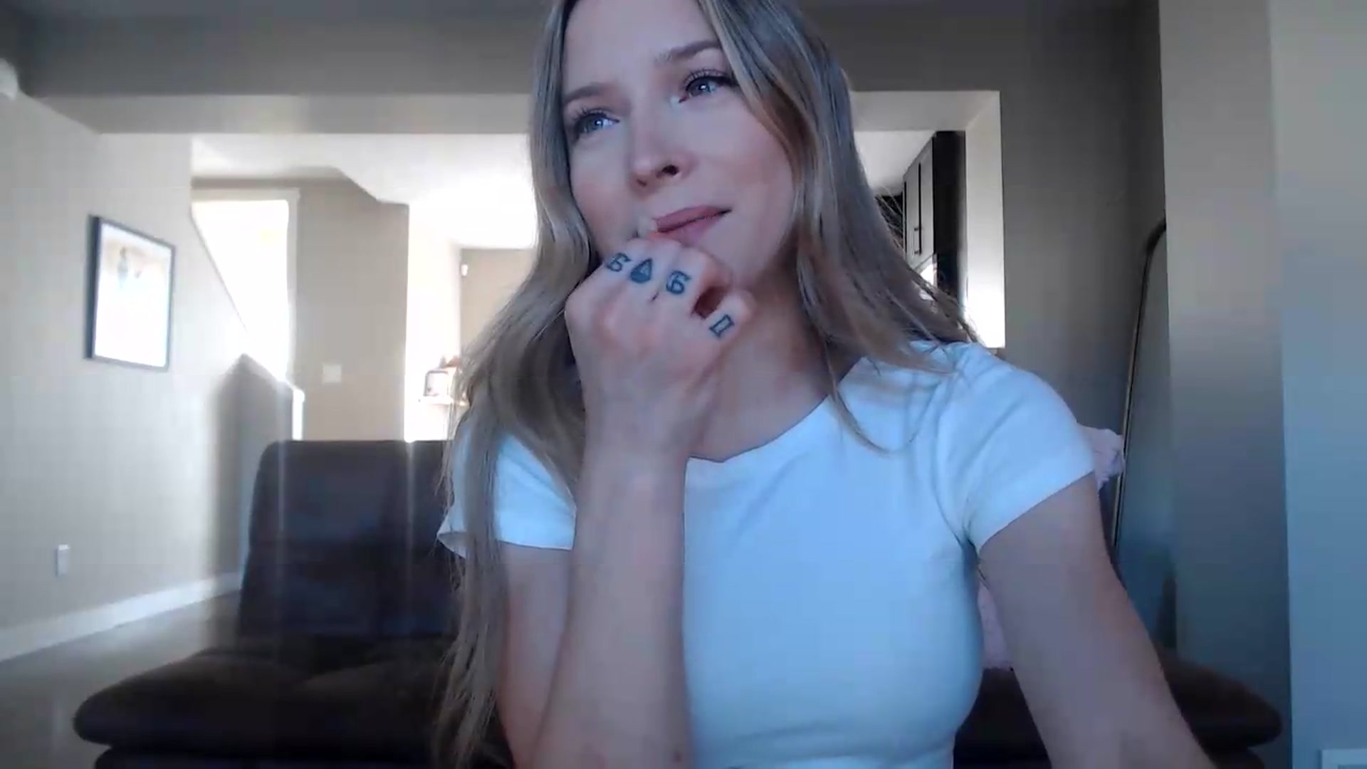 Gallery image thumbnail from AlexisWildest's myfreecams stream on, 08/25/2026, 03:46 image 2 of 20