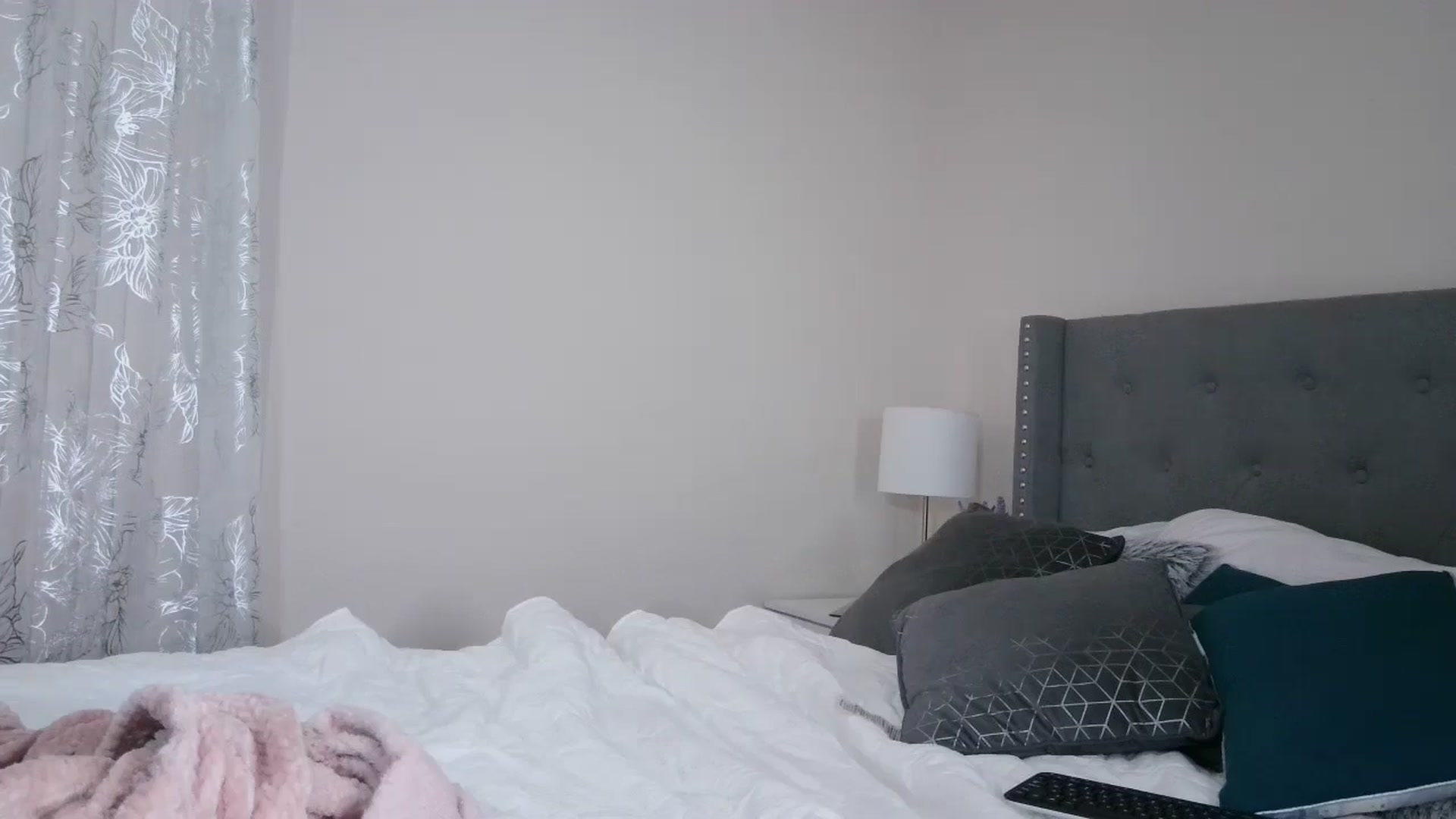 Gallery image thumbnail from Alexis_Amorr's myfreecams stream on, 05/24/2024, 01:34 image 5 of 20