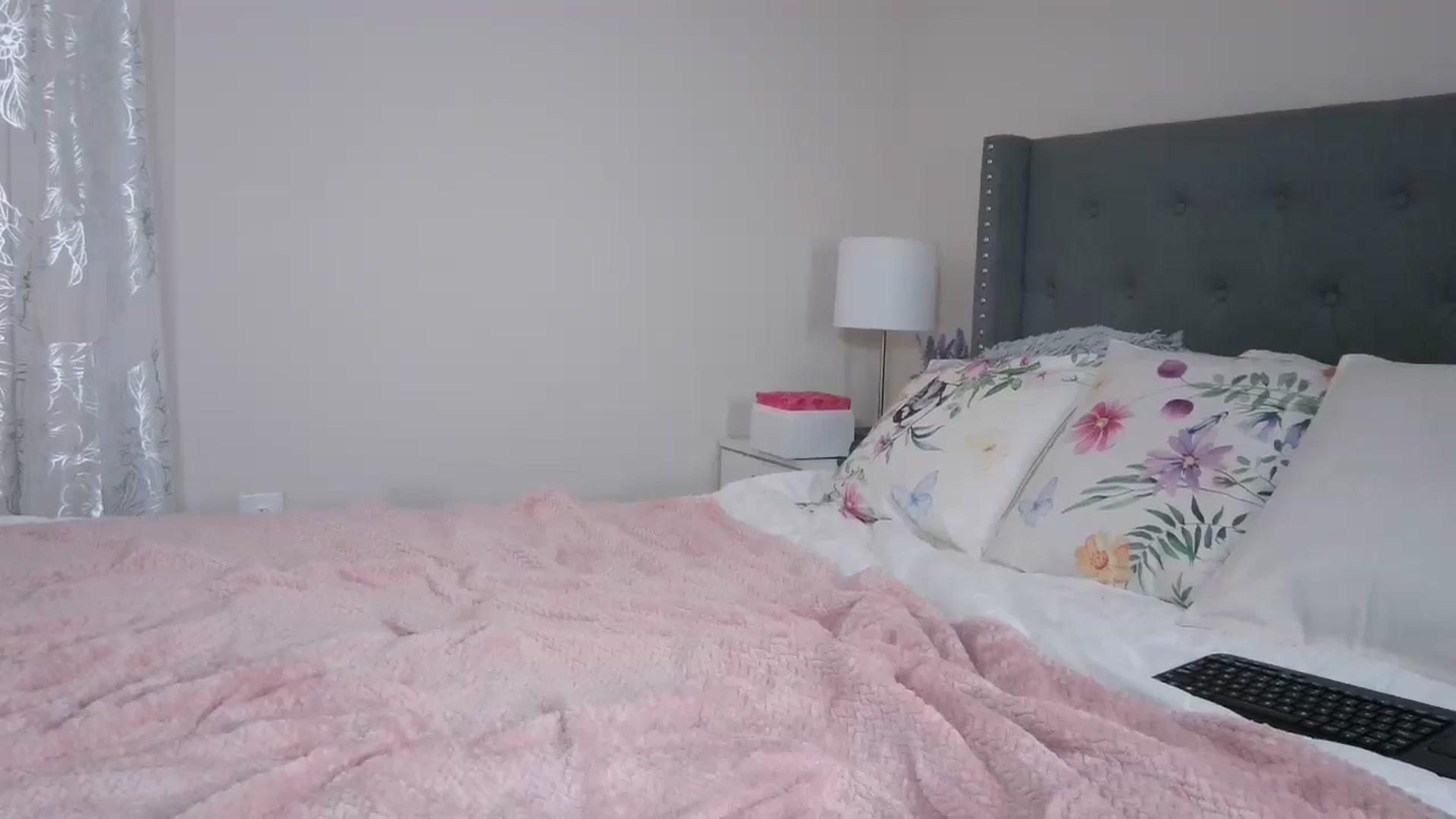 Gallery image thumbnail from Alexis_Amorr's myfreecams stream on, 06/02/2024, 24:50 image 16 of 20