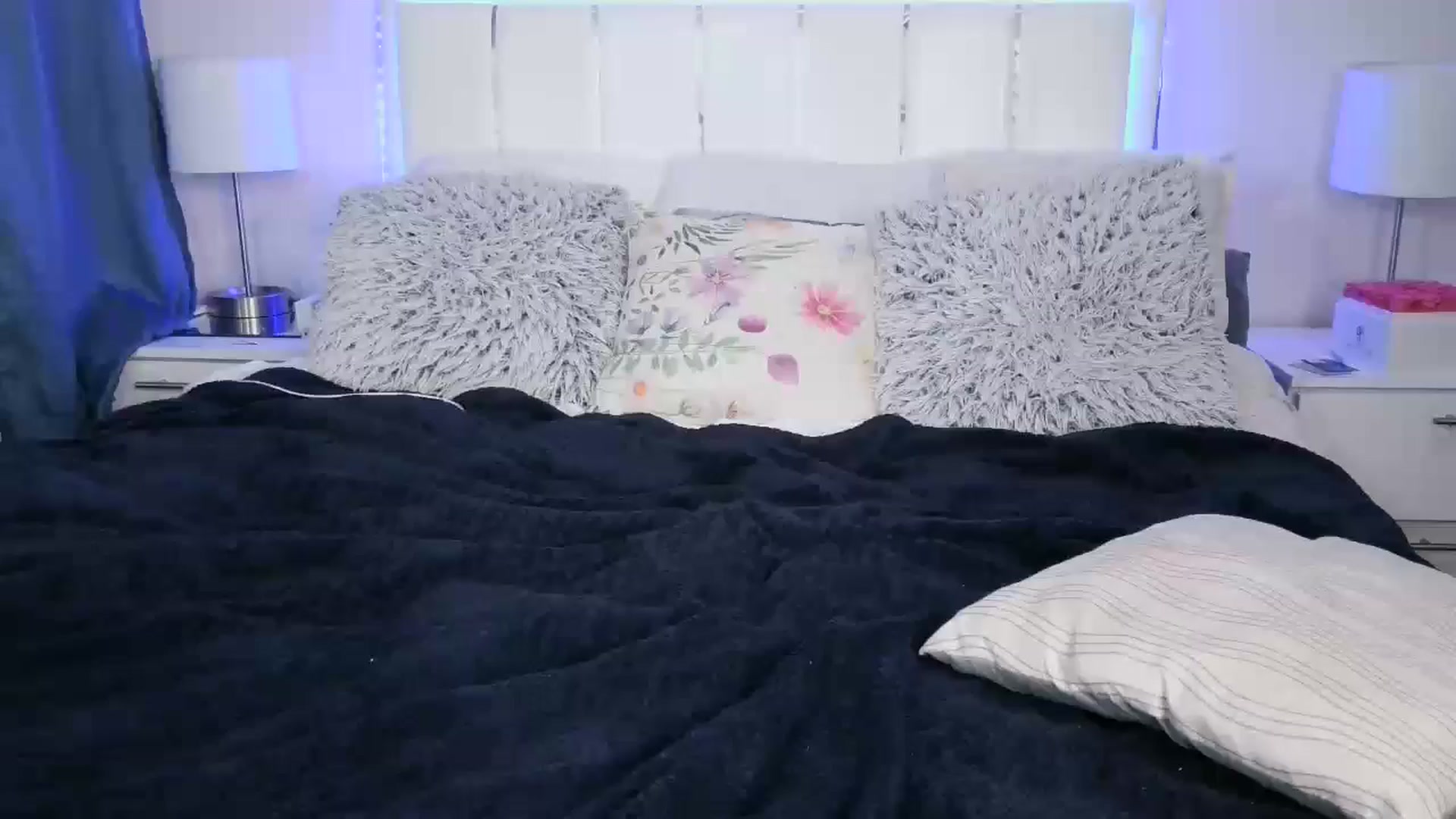 Gallery image thumbnail from Alexis_Amorr's myfreecams stream on, 11/03/2024, 18:28 image 8 of 20