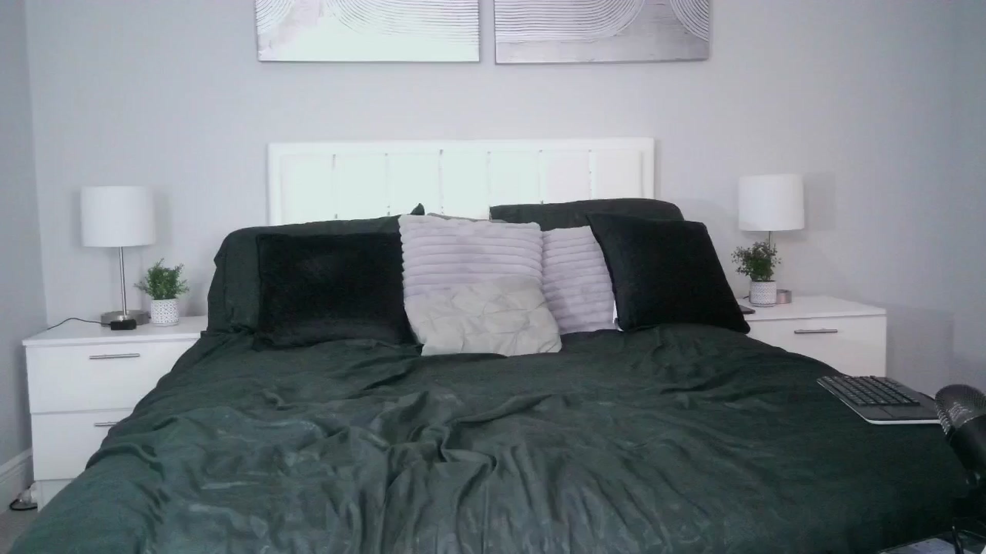 Gallery image thumbnail from Alexis_Amorr's myfreecams stream on, 03/22/2025, 23:43 image 20 of 20