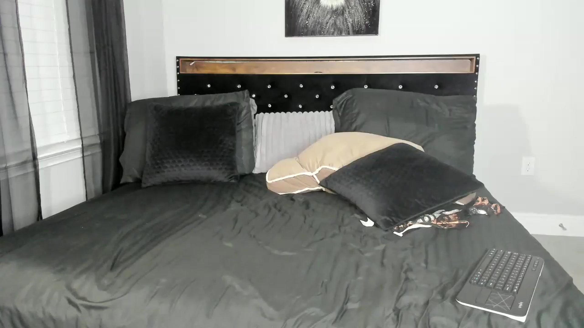 Gallery image thumbnail from Alexis_Amorr's myfreecams stream on, 07/16/2025, 04:54 image 13 of 20