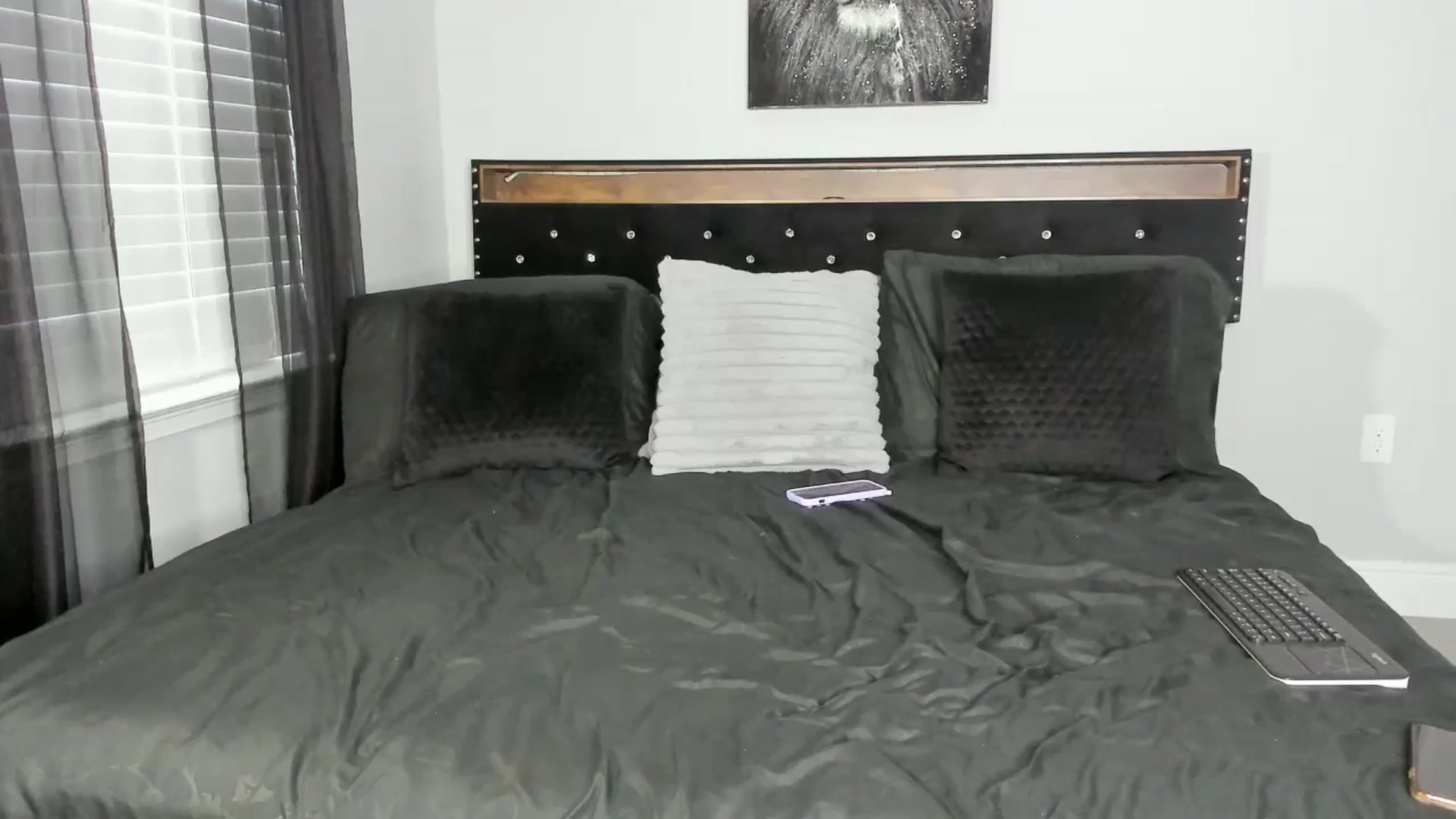 Gallery image thumbnail from Alexis_Amorr's myfreecams stream on, 08/06/2025, 20:16 image 14 of 20