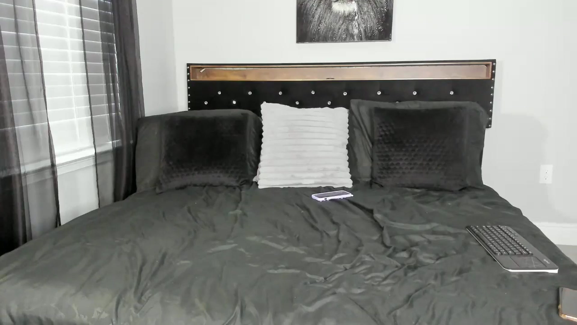 Gallery image thumbnail from Alexis_Amorr's myfreecams stream on, 08/06/2025, 20:16 image 15 of 20