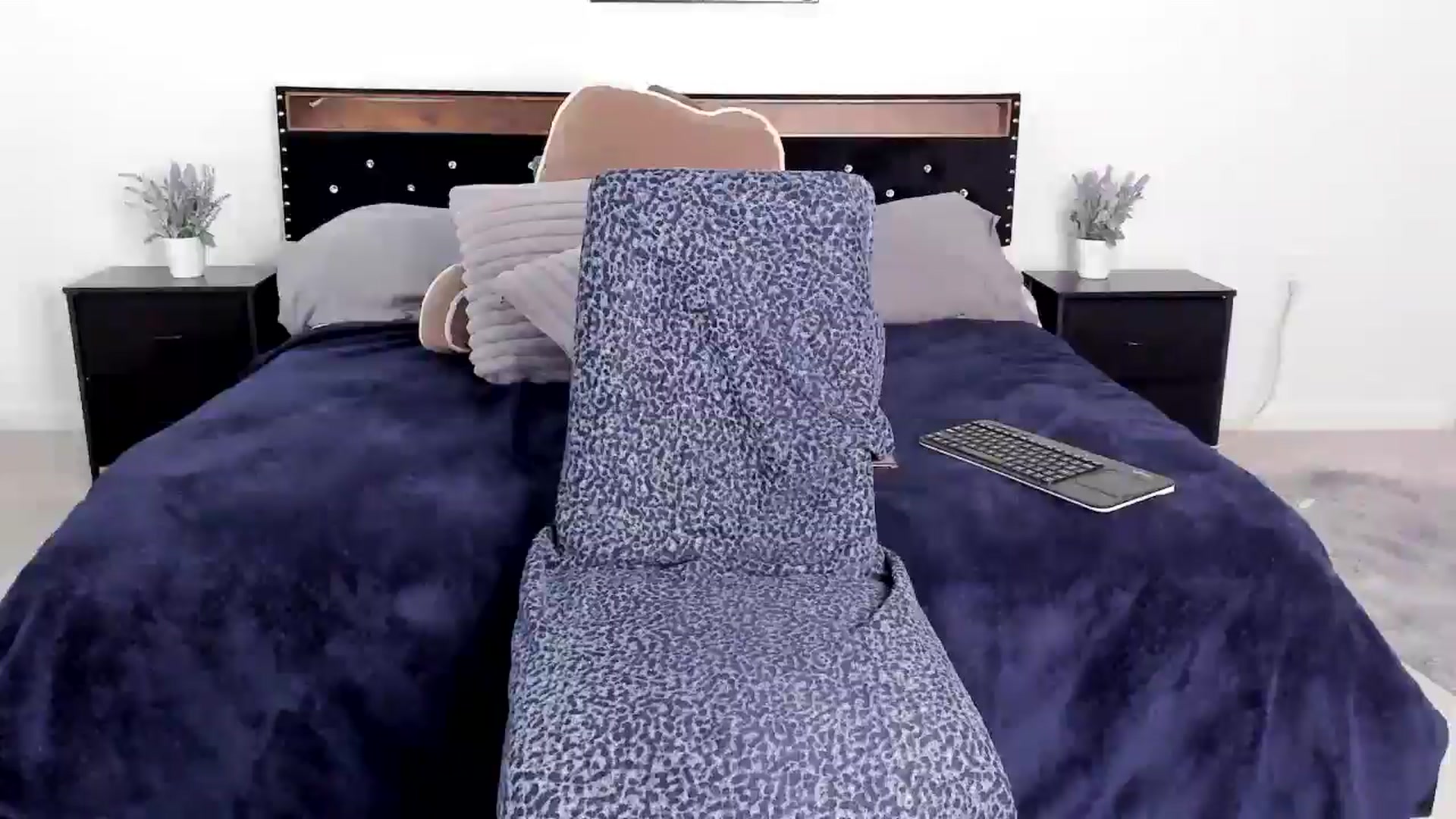 Gallery image thumbnail from Alexis_Amorr's myfreecams stream on, 01/02/2026, 22:16 image 13 of 20