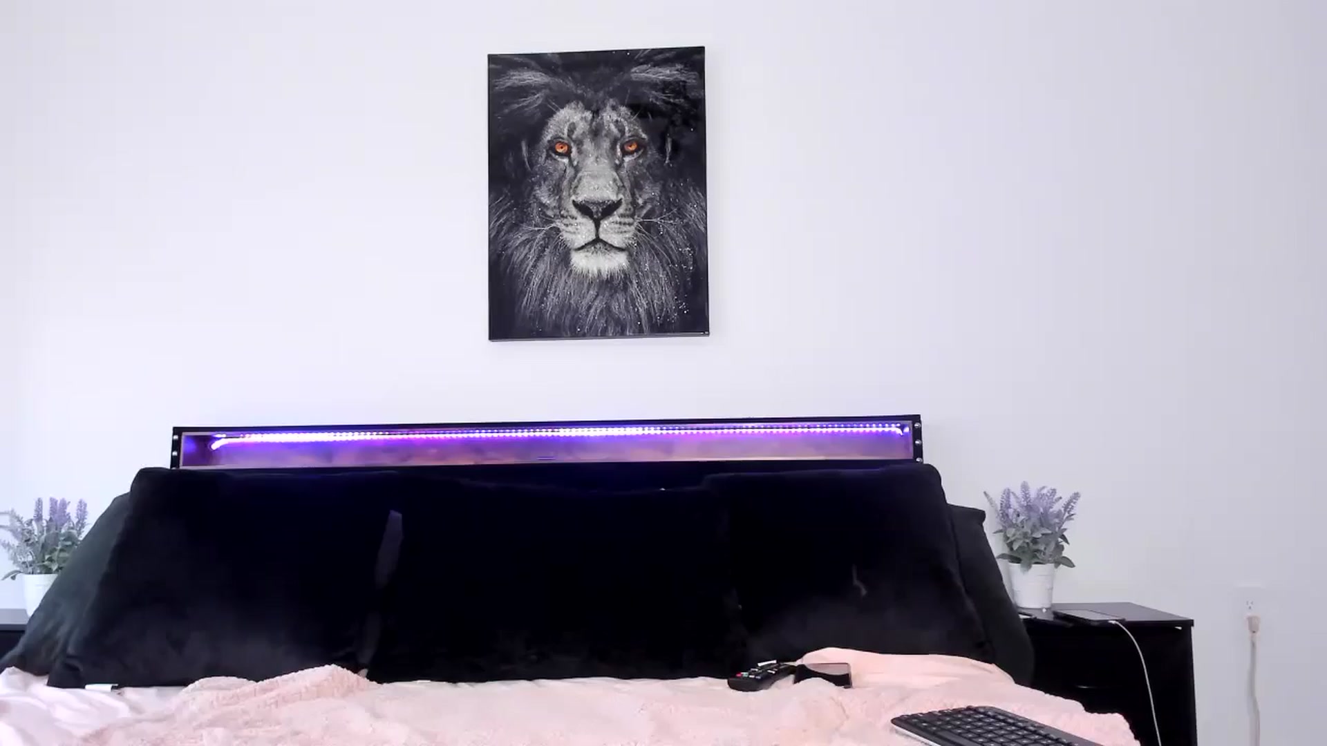 Gallery image thumbnail from Alexis_Amorr's myfreecams stream on, 04/03/2026, 18:11 image 20 of 20