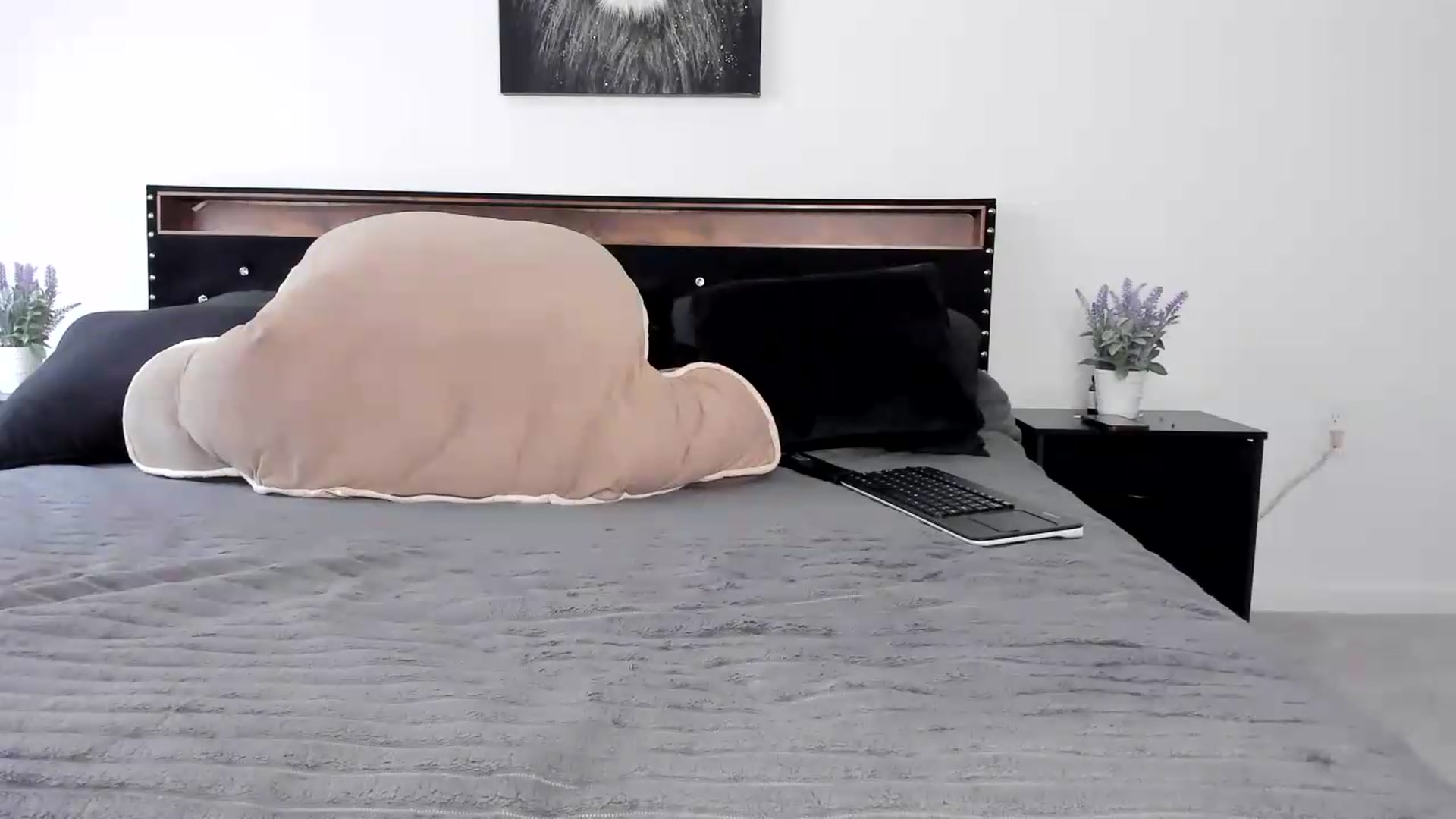 Gallery image thumbnail from Alexis_Amorr's myfreecams stream on, 05/28/2026, 20:36 image 13 of 20
