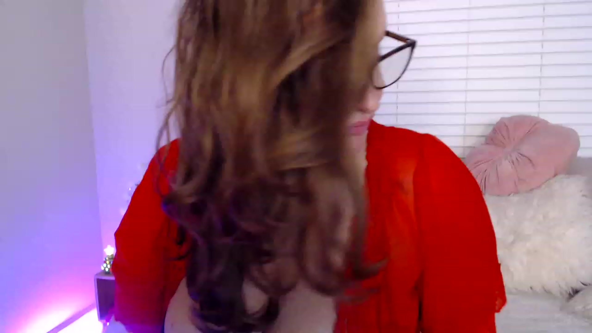 Gallery image thumbnail from Alexis_Anne's myfreecams stream on, 12/03/2022, 01:58 image 5 of 20