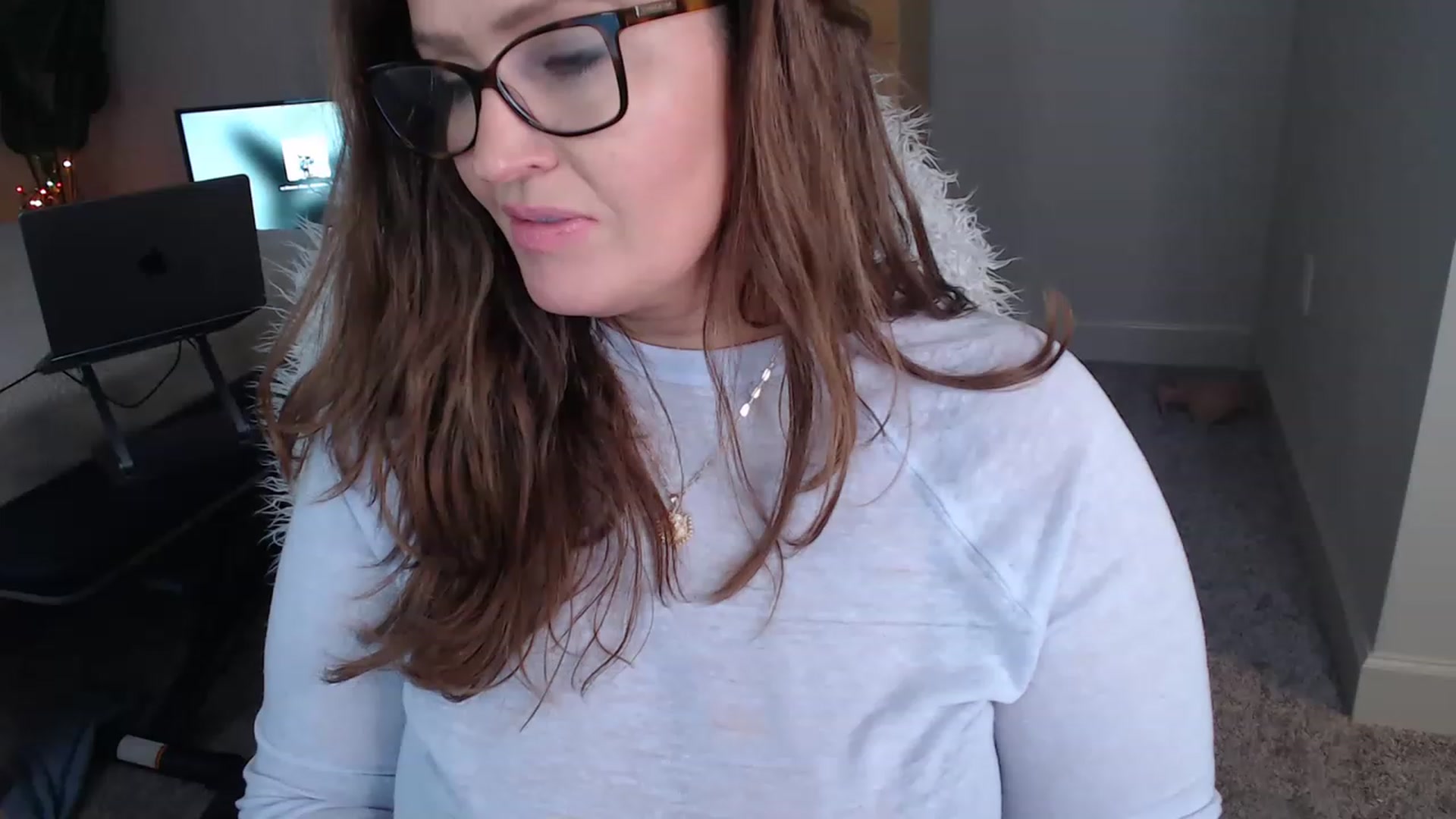 Gallery image thumbnail from Alexis_Anne's myfreecams stream on, 12/14/2022, 23:29 image 1 of 20