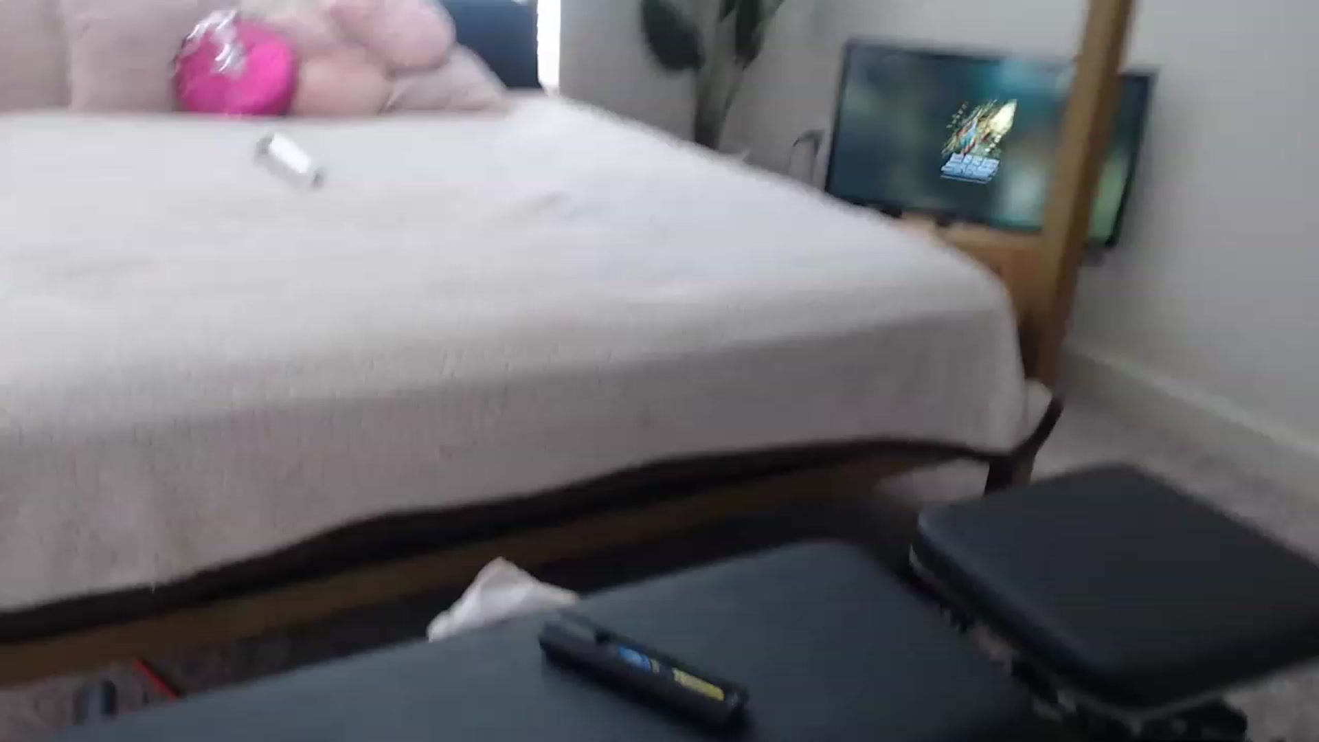 Gallery image thumbnail from Alexis_Anne's myfreecams stream on, 01/04/2023, 19:16 image 15 of 20