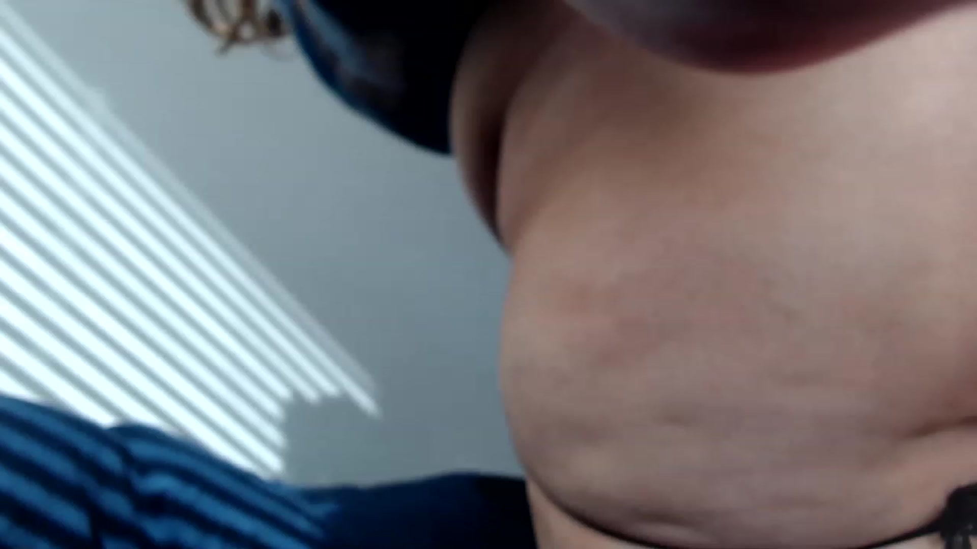 Gallery image thumbnail from Alexis_Anne's myfreecams stream on, 01/26/2023, 21:49 image 8 of 20