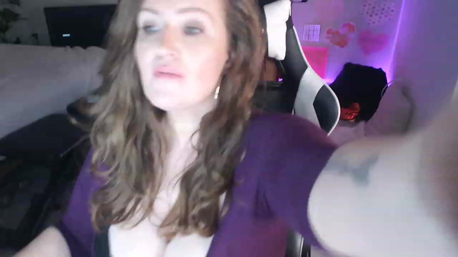 Gallery image thumbnail from Alexis_Anne's myfreecams stream on, 01/31/2023, 01:04 image 7 of 20