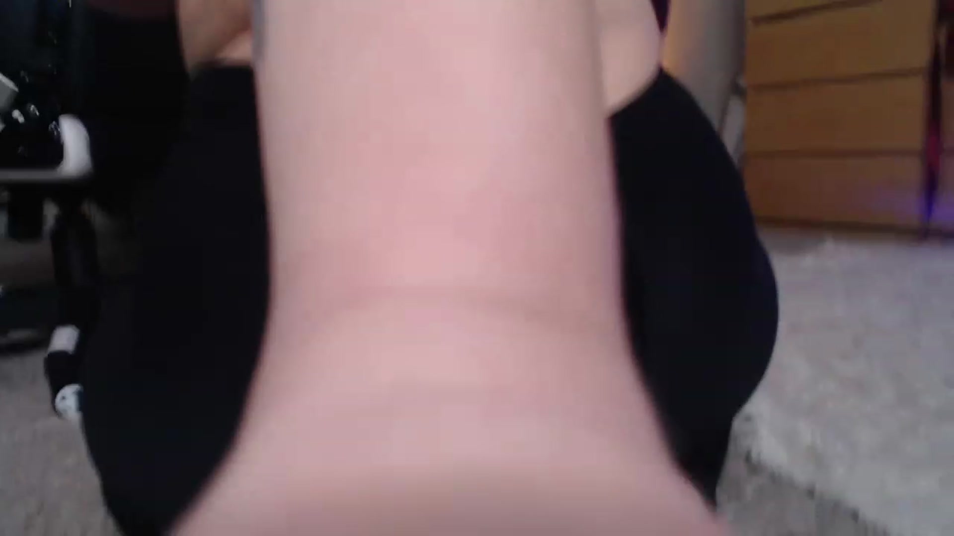 Gallery image thumbnail from Alexis_Anne's myfreecams stream on, 01/31/2023, 02:23 image 19 of 20