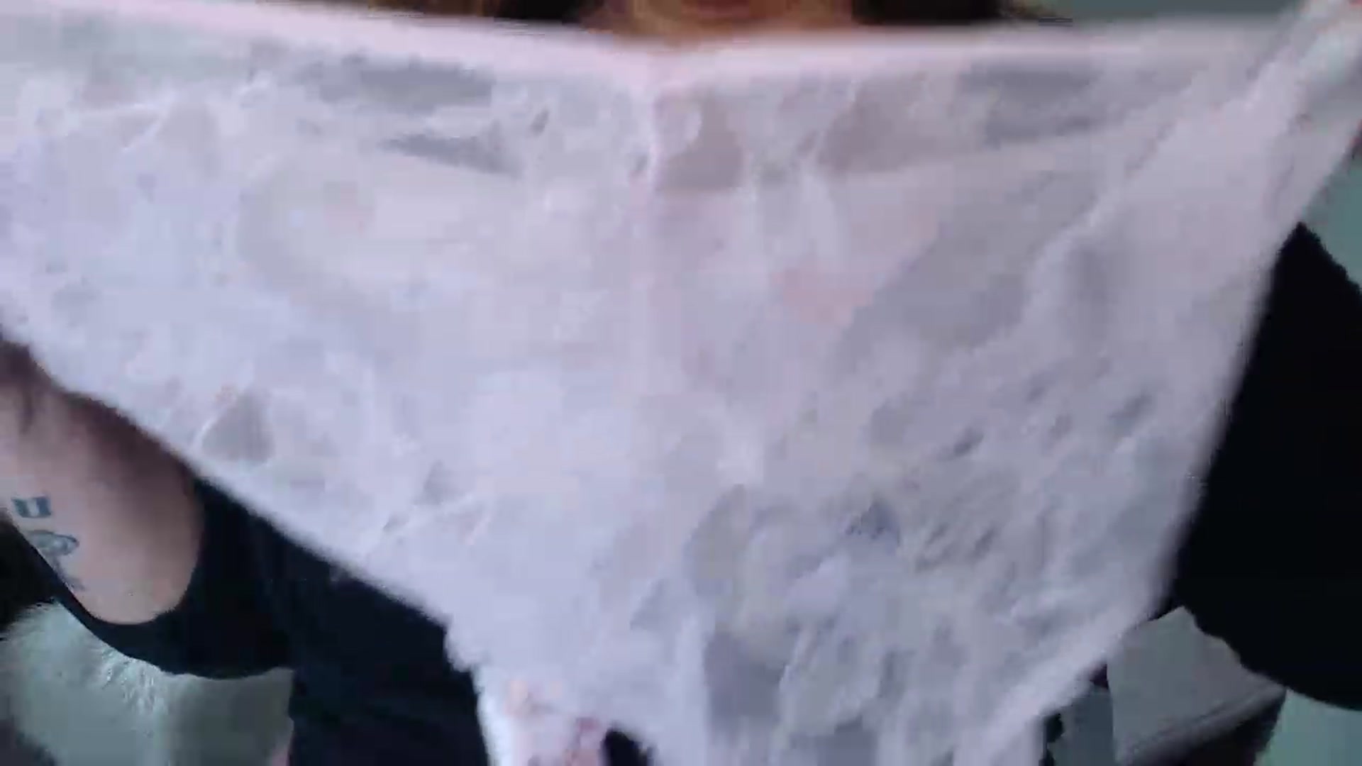 Gallery image thumbnail from Alexis_Anne's myfreecams stream on, 02/09/2023, 20:28 image 17 of 20