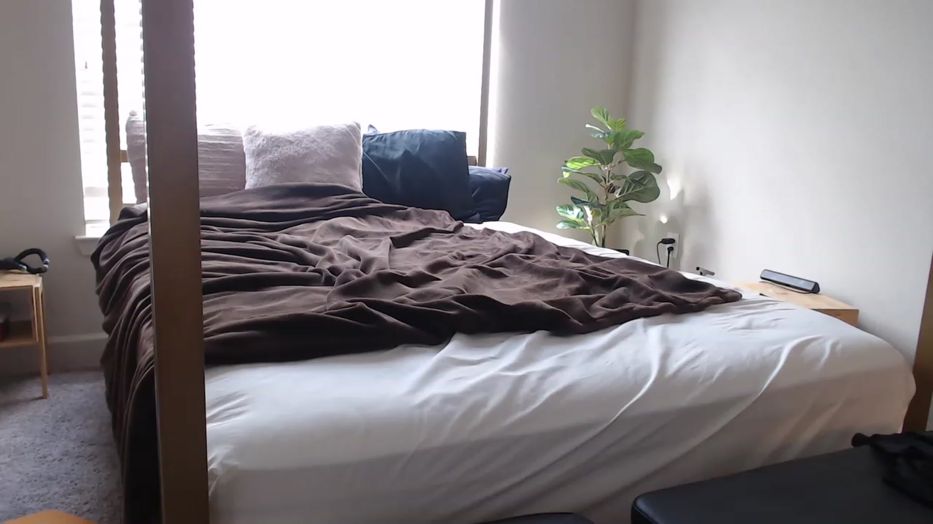 Gallery image thumbnail from Alexis_Anne's myfreecams stream on, 02/17/2023, 18:58 image 6 of 20
