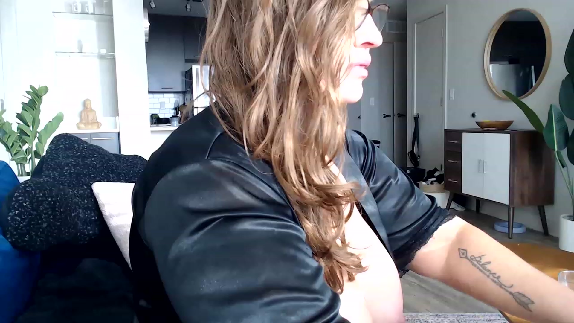 Gallery image thumbnail from Alexis_Anne's myfreecams stream on, 02/18/2023, 22:34 image 4 of 20
