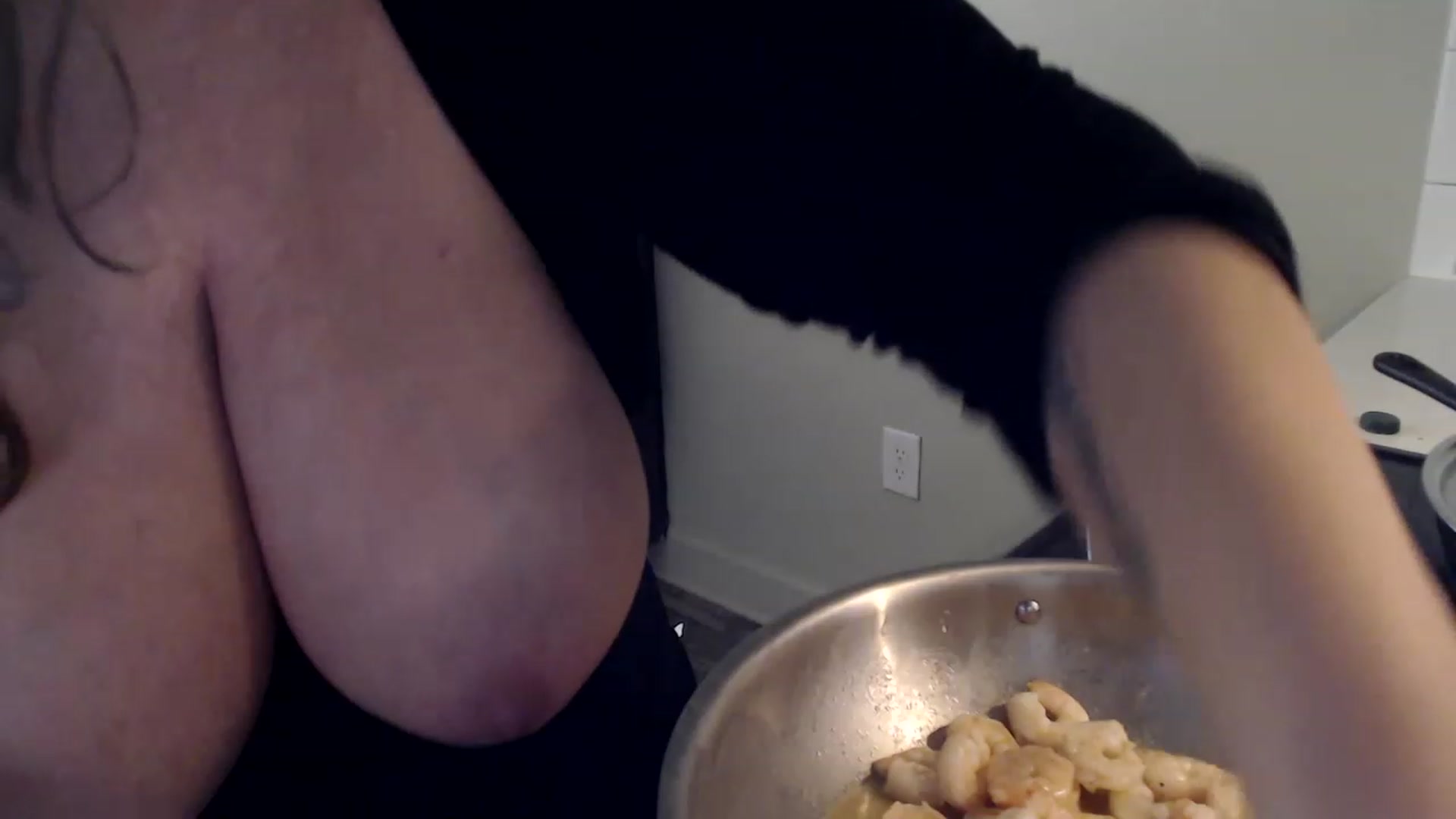 Gallery image thumbnail from Alexis_Anne's myfreecams stream on, 03/02/2023, 22:19 image 19 of 20