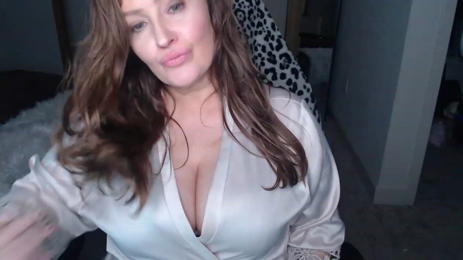 Gallery image thumbnail from Alexis_Anne's myfreecams stream on, 03/12/2023, 03:23 image 1 of 20
