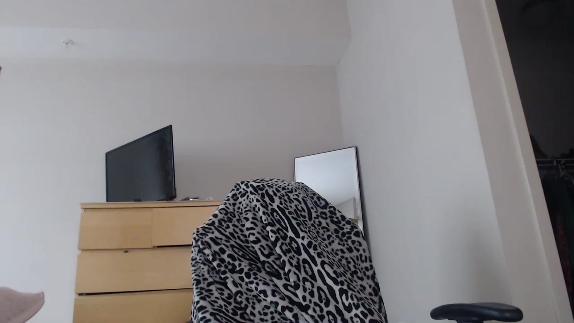 Gallery image thumbnail from Alexis_Anne's myfreecams stream on, 03/13/2023, 16:48 image 12 of 20