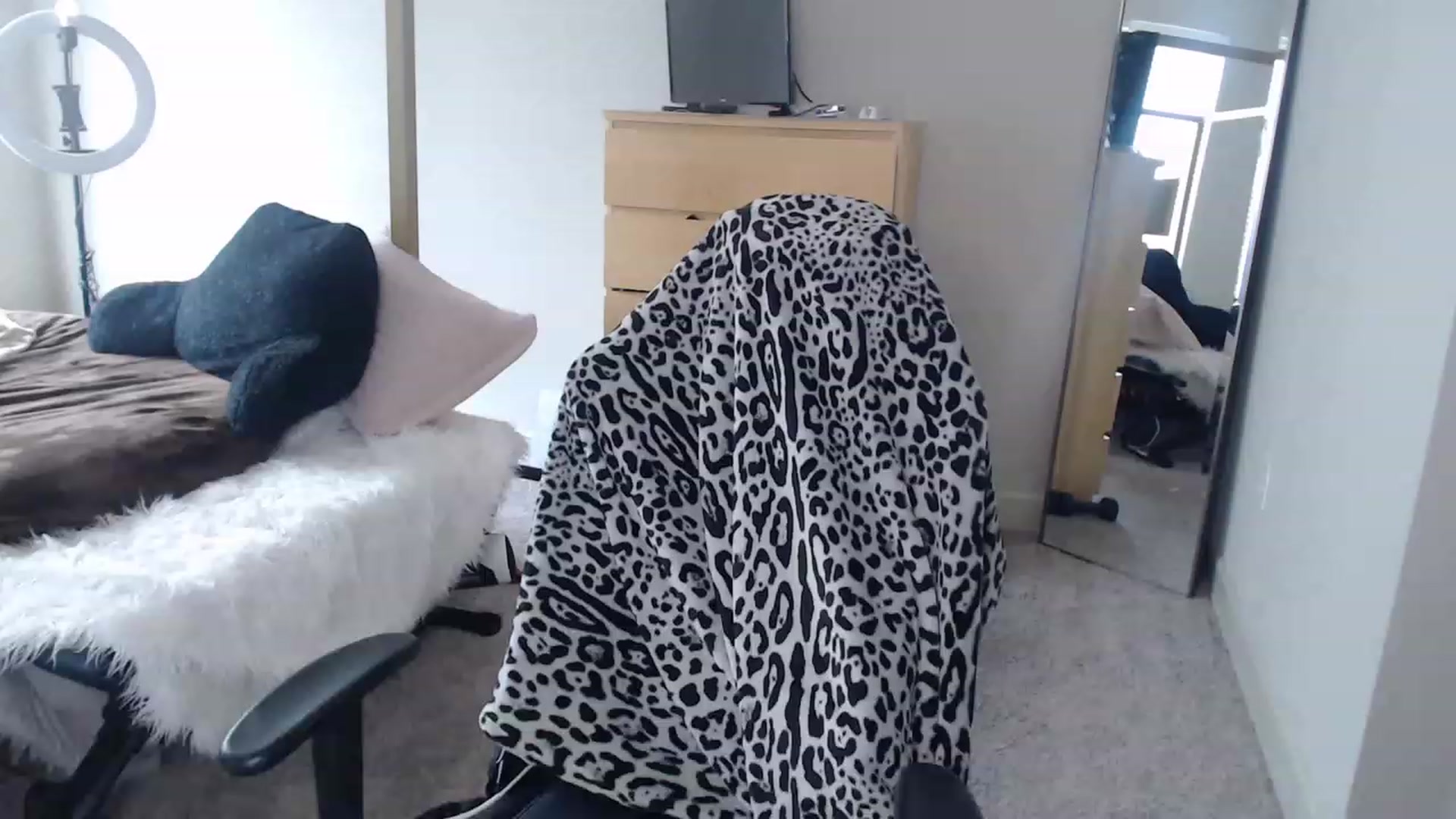 Gallery image thumbnail from Alexis_Anne's myfreecams stream on, 03/13/2023, 17:25 image 1 of 20