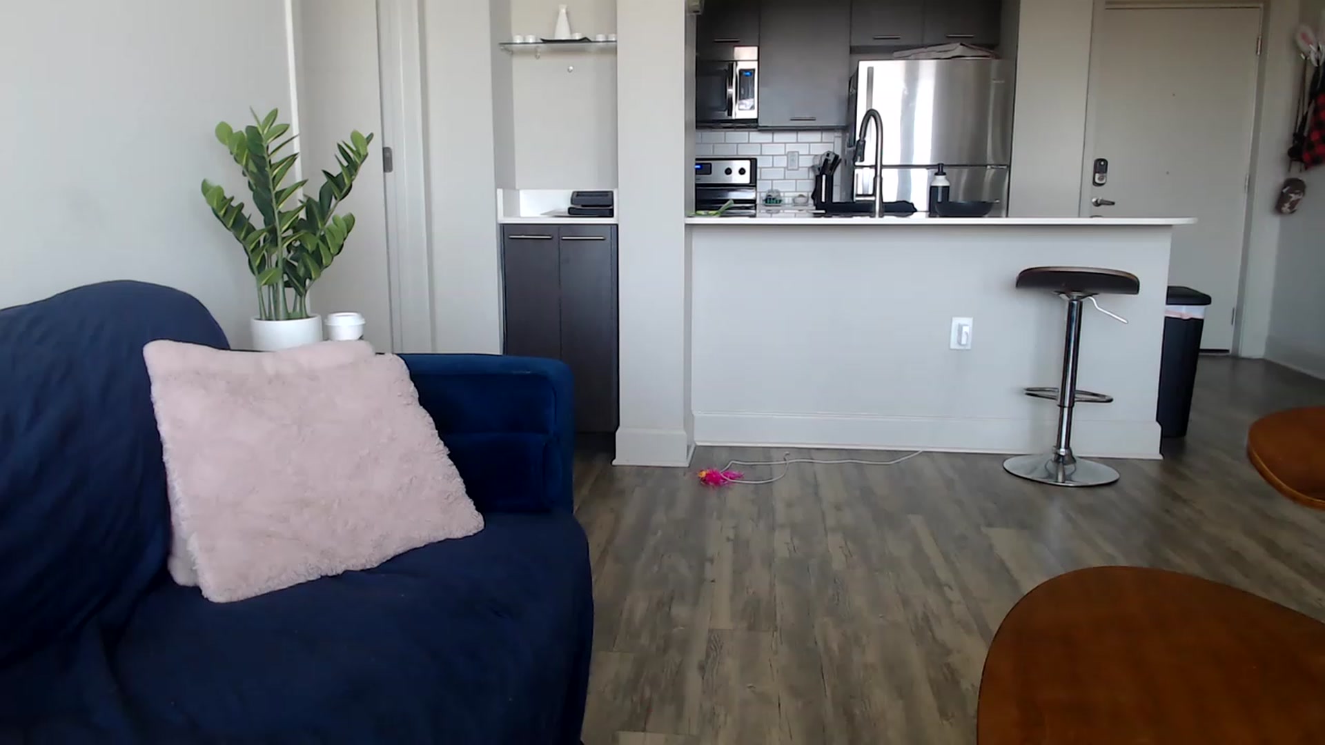Gallery image thumbnail from Alexis_Anne's myfreecams stream on, 03/28/2023, 17:20 image 13 of 20
