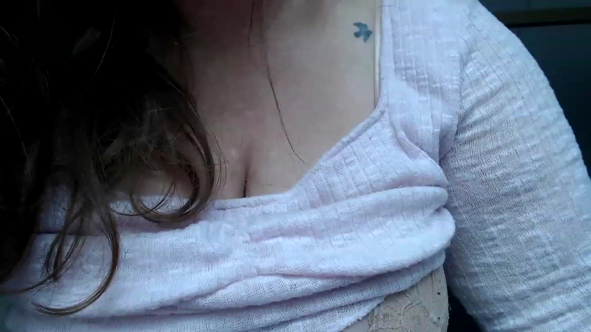 Gallery image thumbnail from Alexis_Anne's myfreecams stream on, 04/05/2023, 19:19 image 2 of 20