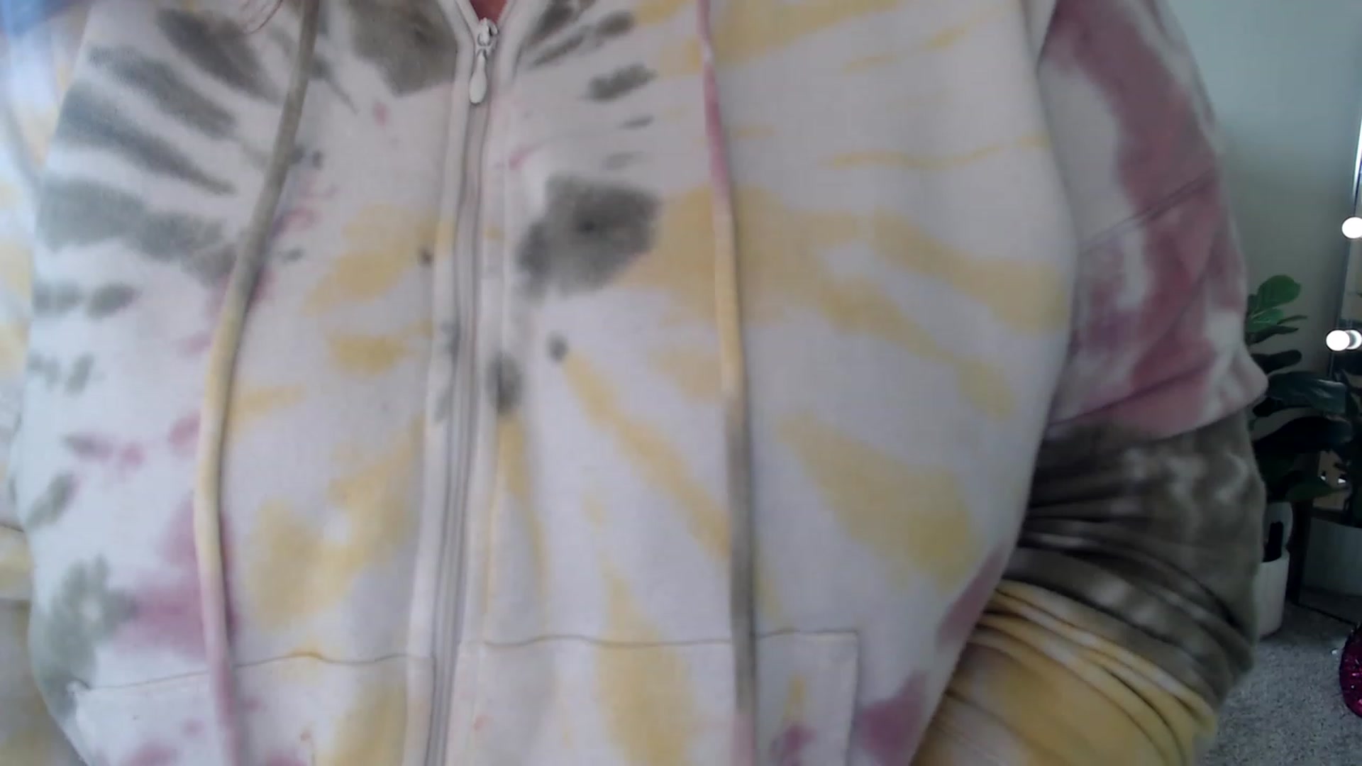 Gallery image thumbnail from Alexis_Anne's myfreecams stream on, 05/16/2023, 18:24 image 14 of 20