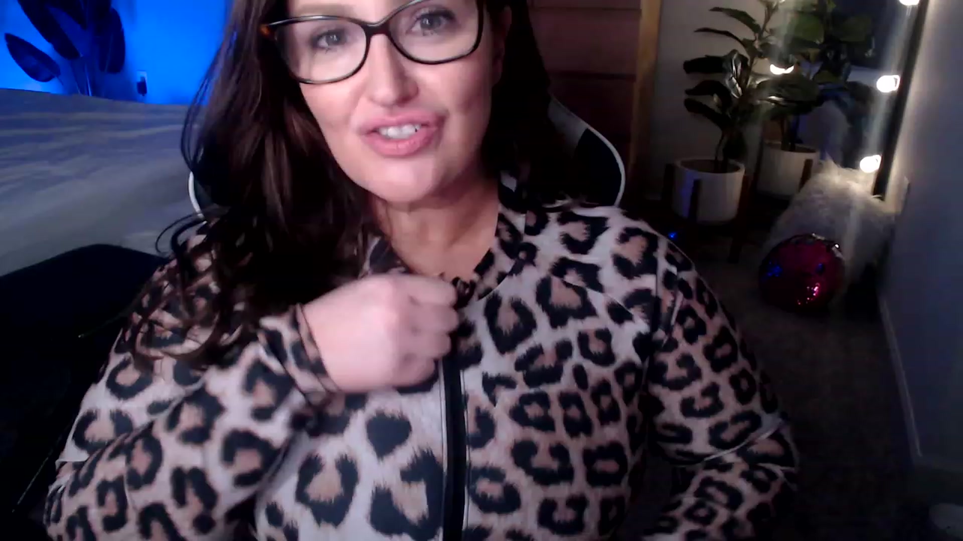 Gallery image thumbnail from Alexis_Anne's myfreecams stream on, 05/26/2023, 24:51 image 11 of 20
