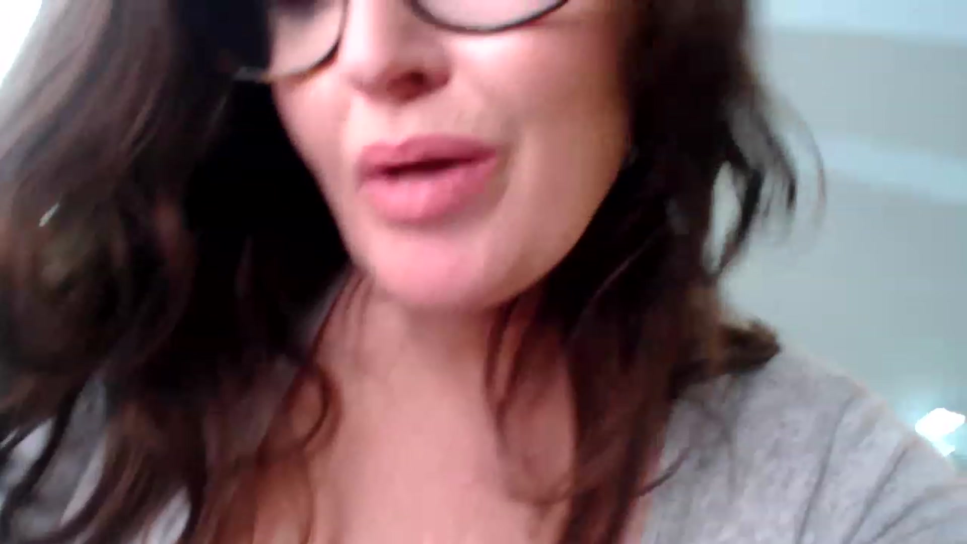 Gallery image thumbnail from Alexis_Anne's myfreecams stream on, 06/04/2023, 22:31 image 8 of 20