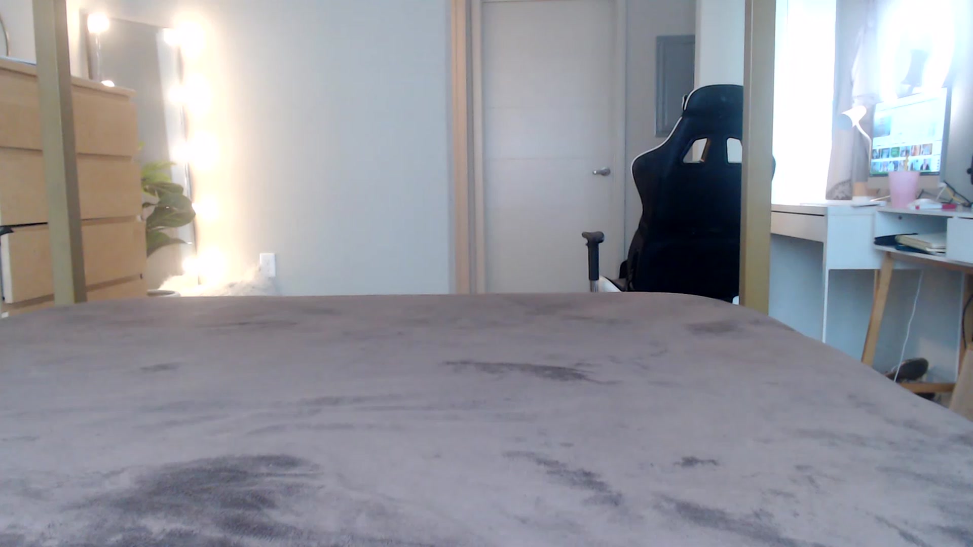 Gallery image thumbnail from Alexis_Anne's myfreecams stream on, 06/07/2023, 19:44 image 1 of 20