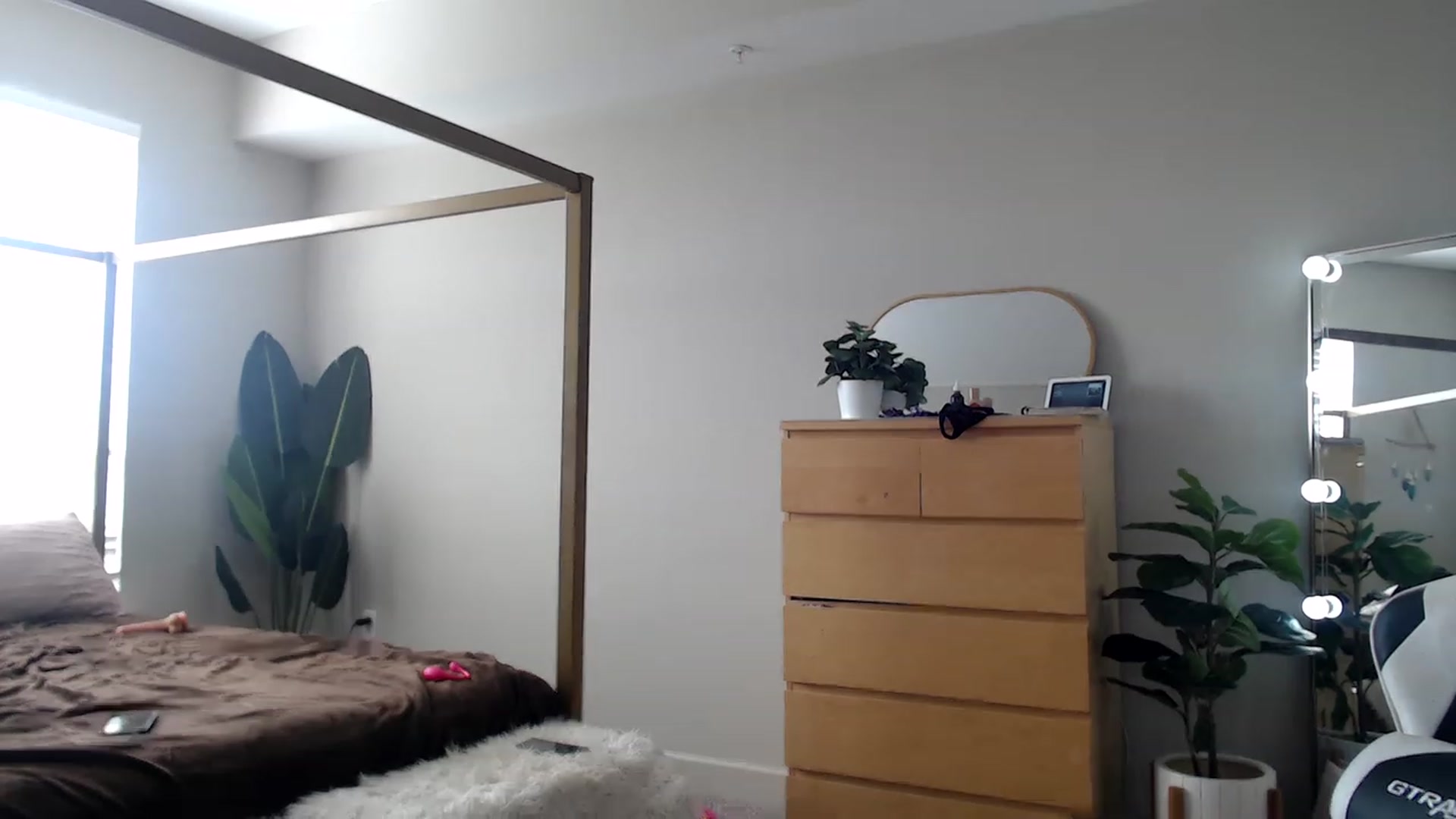 Gallery image thumbnail from Alexis_Anne's myfreecams stream on, 06/09/2023, 23:35 image 9 of 20