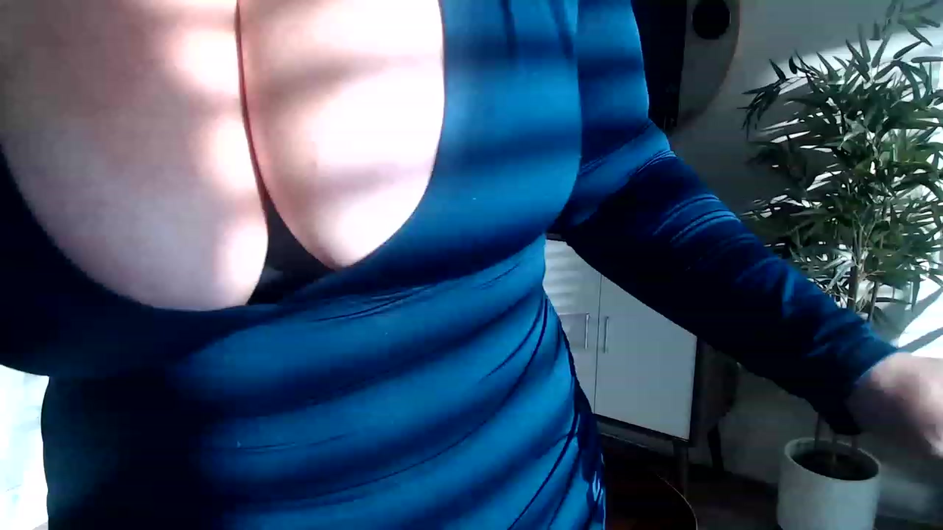 Gallery image thumbnail from Alexis_Anne's myfreecams stream on, 06/13/2023, 23:58 image 5 of 20
