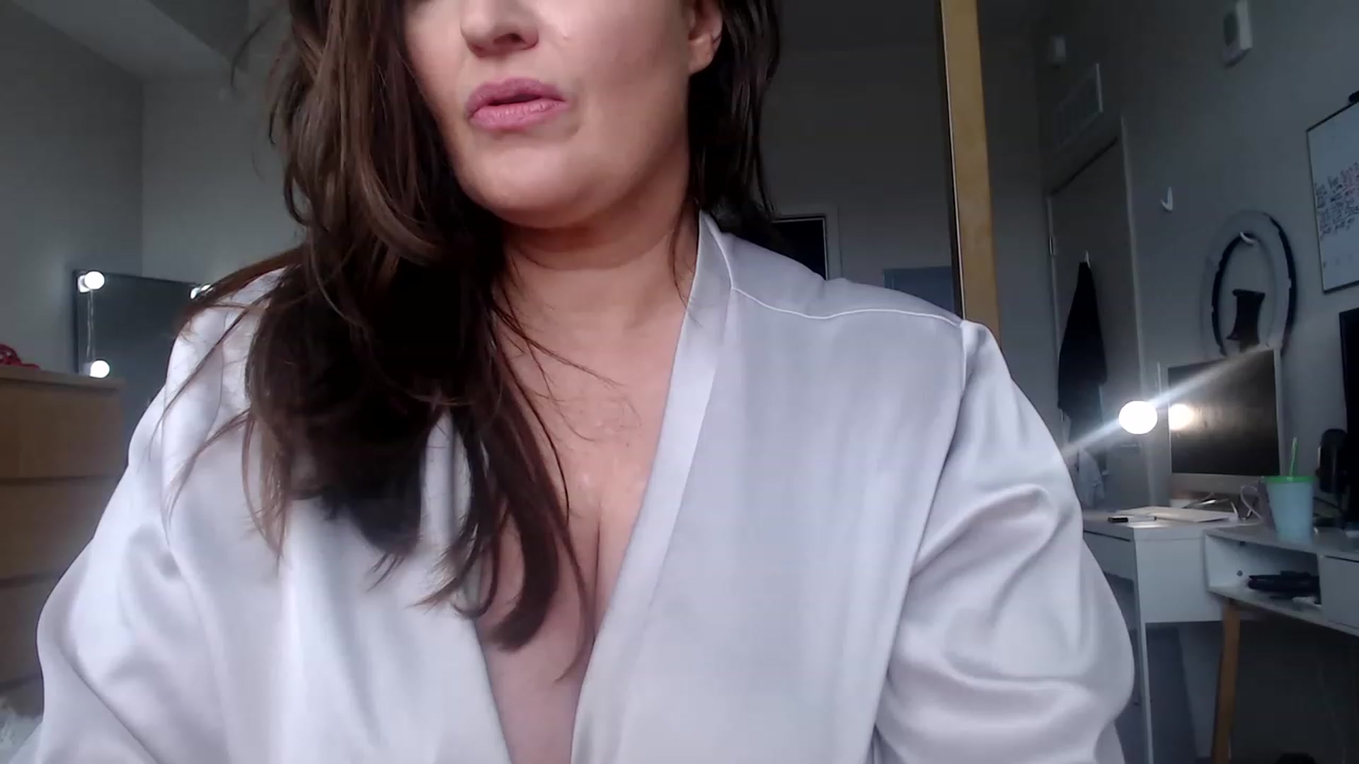 Gallery image thumbnail from Alexis_Anne's myfreecams stream on, 06/14/2023, 18:41 image 6 of 20