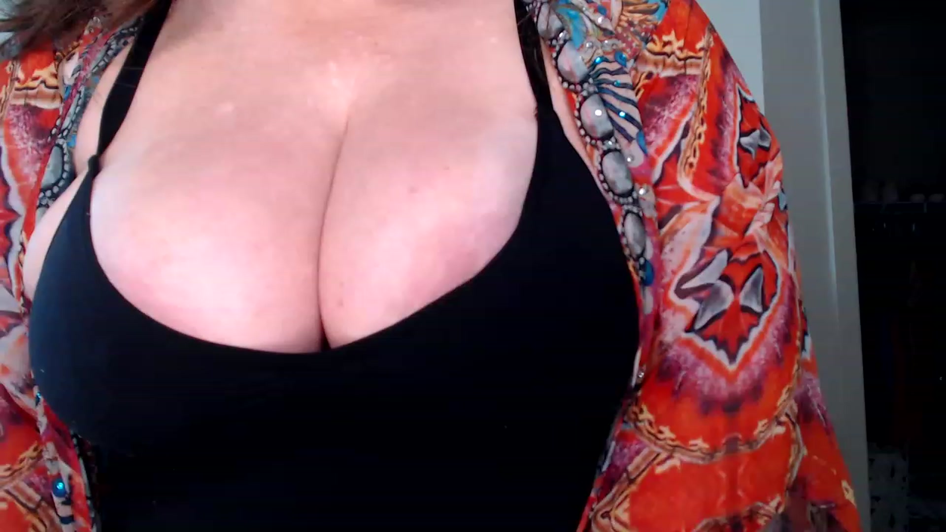 Gallery image thumbnail from Alexis_Anne's myfreecams stream on, 06/30/2023, 18:36 image 4 of 20